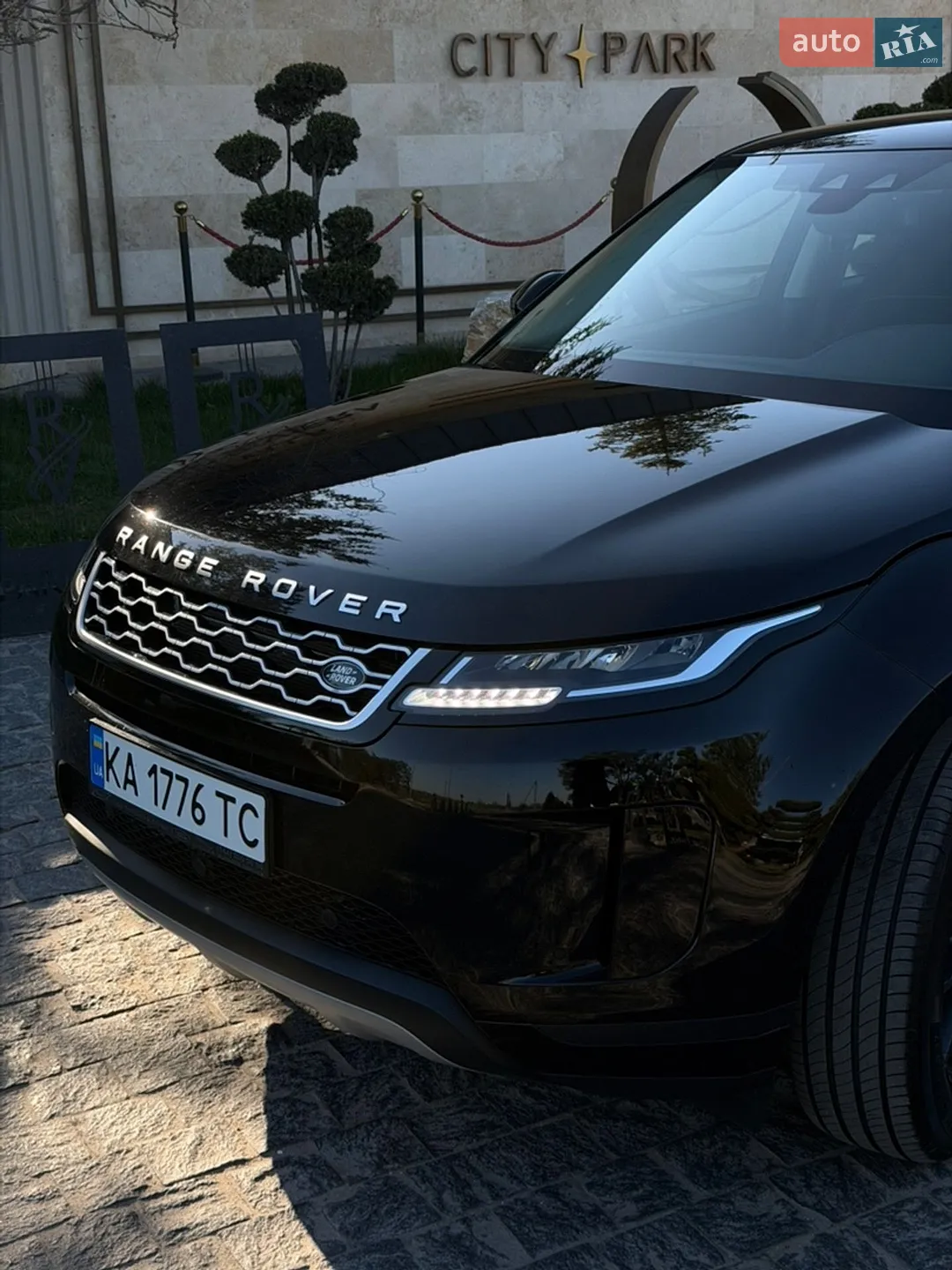 2020 Land Rover Range Rover Evoque - мініатюра 2