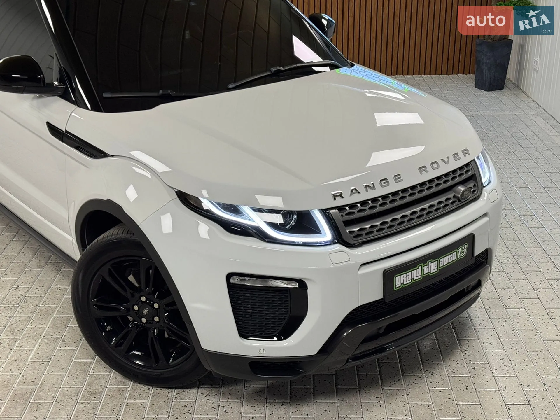 2017 Land Rover Range Rover Evoque - мініатюра 5