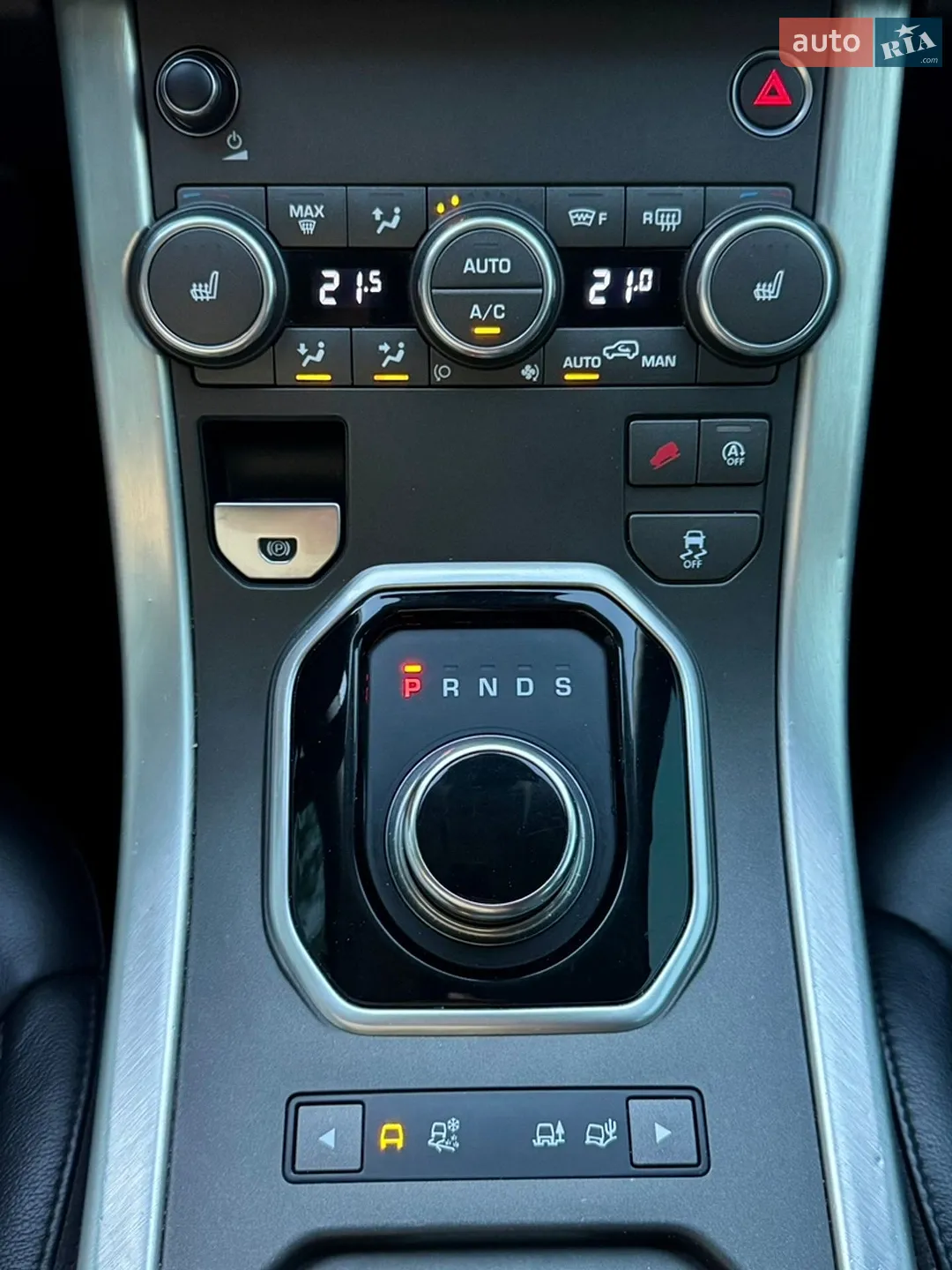 2018 Land Rover Range Rover Evoque - мініатюра 28