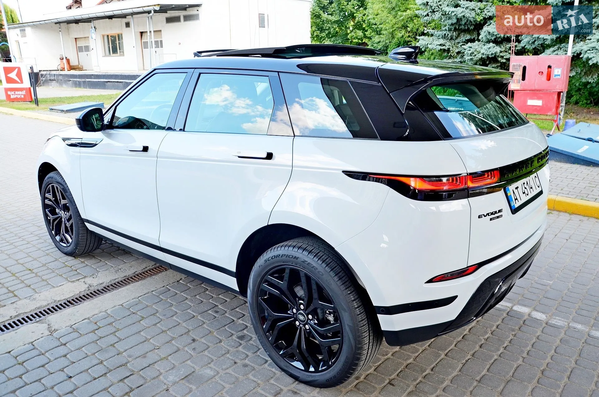 2019 Land Rover Range Rover Evoque - мініатюра 26