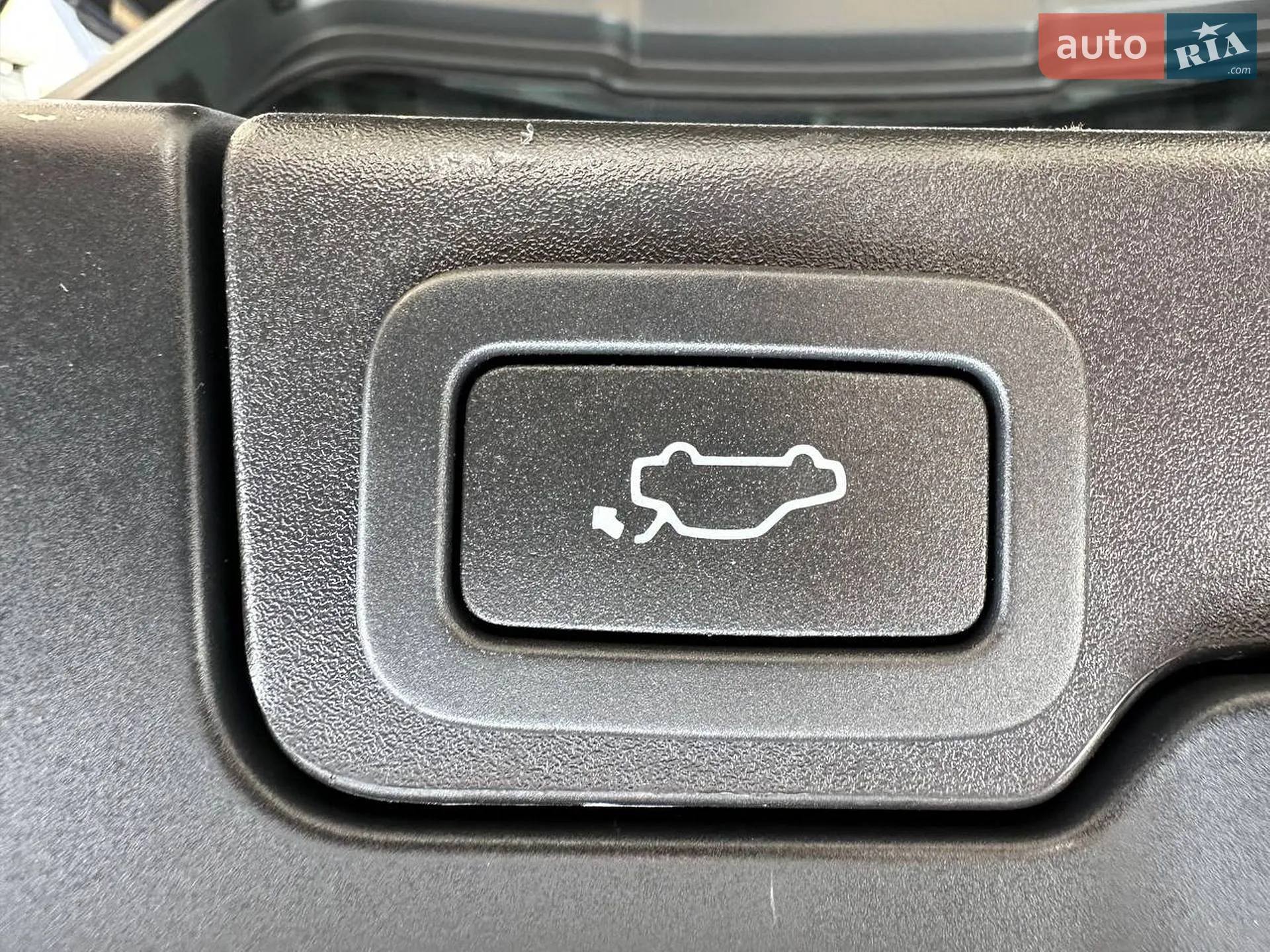 2018 Land Rover Range Rover Evoque - мініатюра 24
