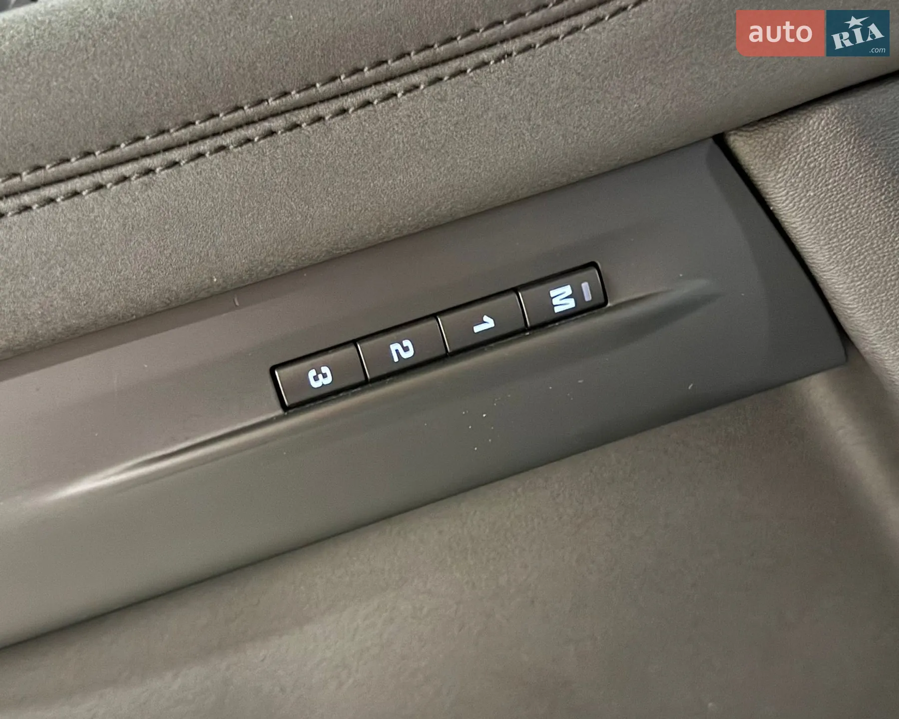 2020 Land Rover Range Rover Evoque - мініатюра 22