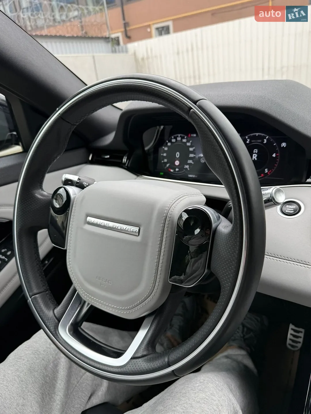 2020 Land Rover Range Rover Evoque - мініатюра 21