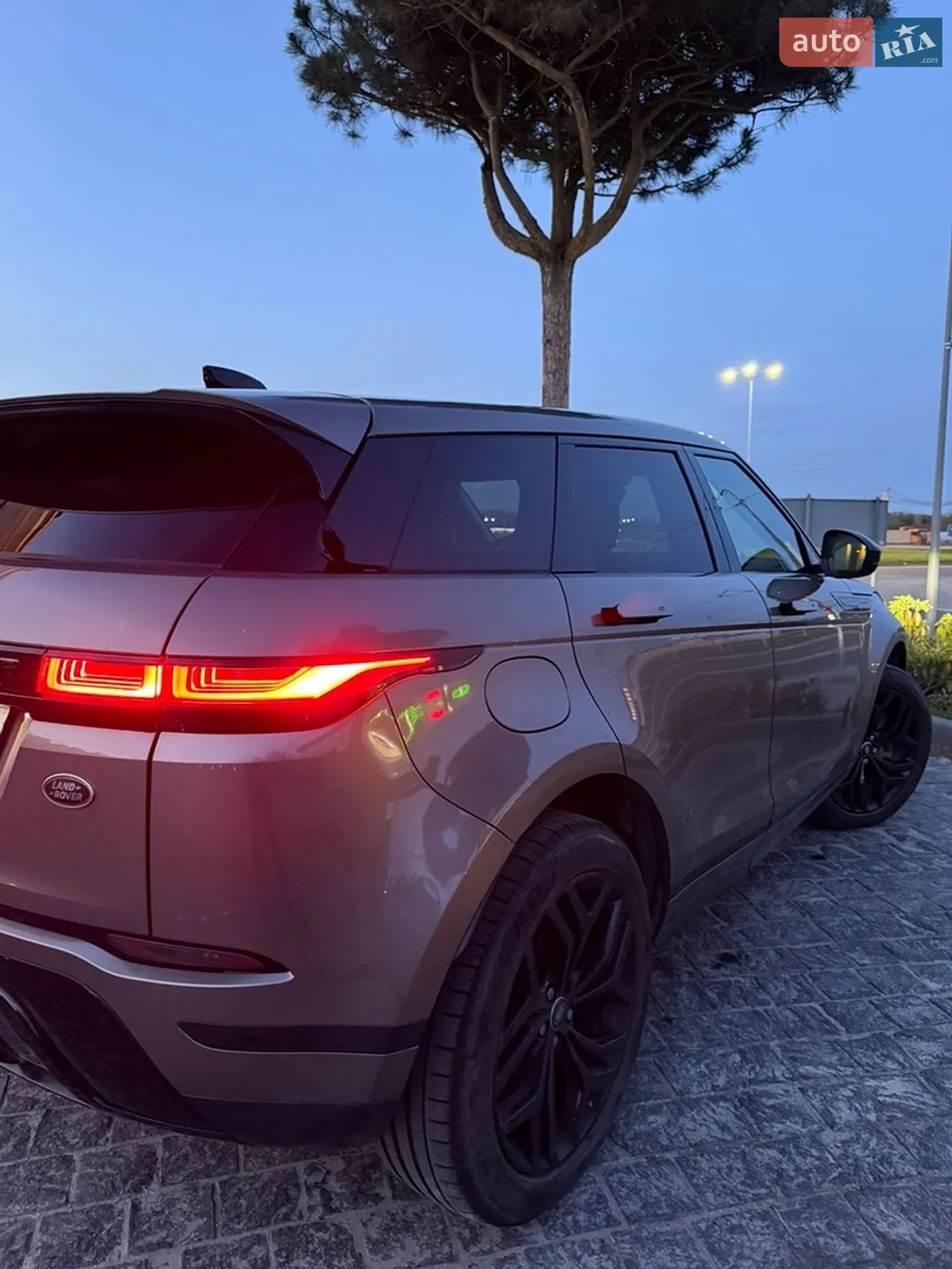 2019 Land Rover Range Rover Evoque - мініатюра 26