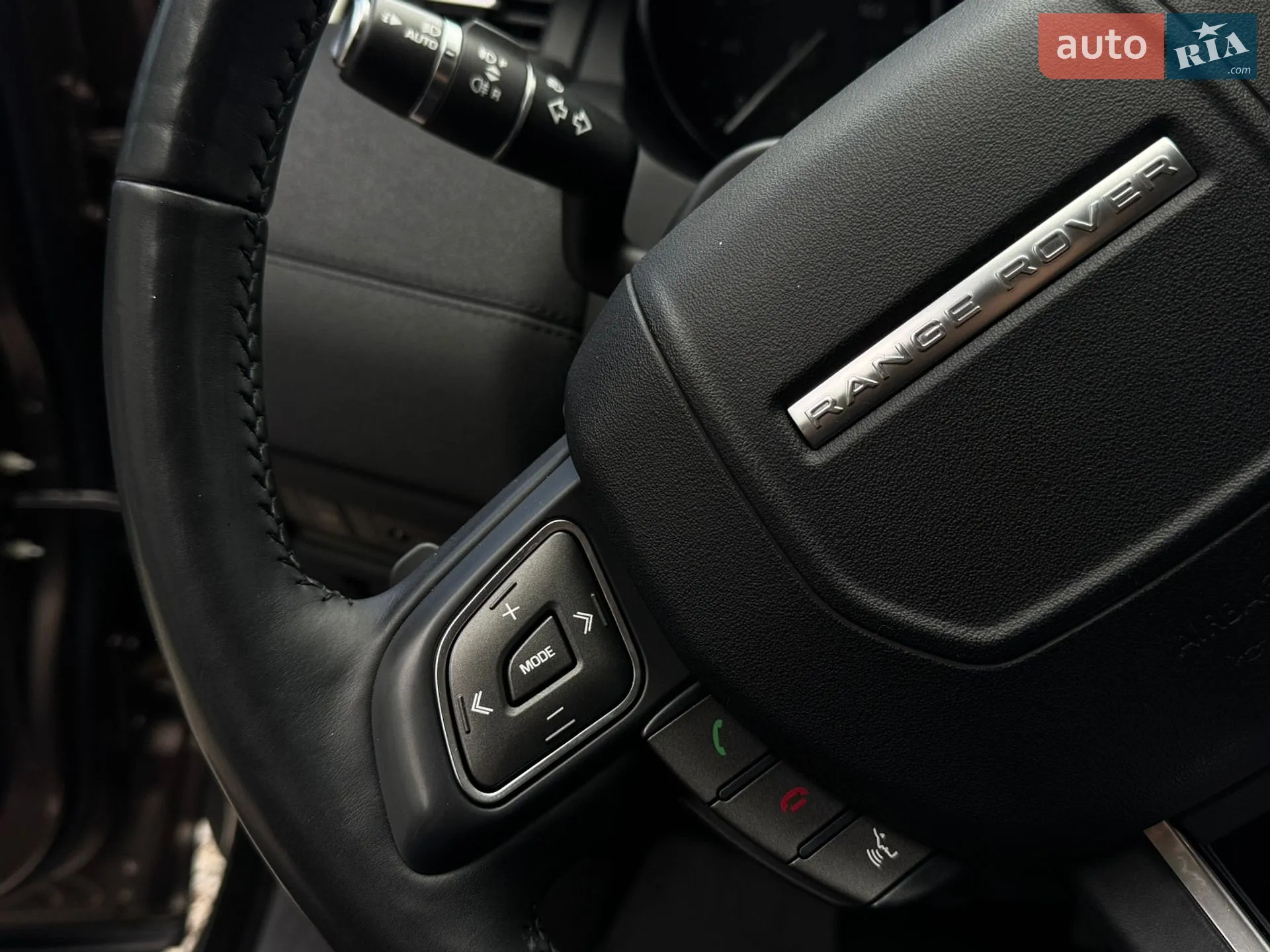 2015 Land Rover Range Rover Evoque - мініатюра 23