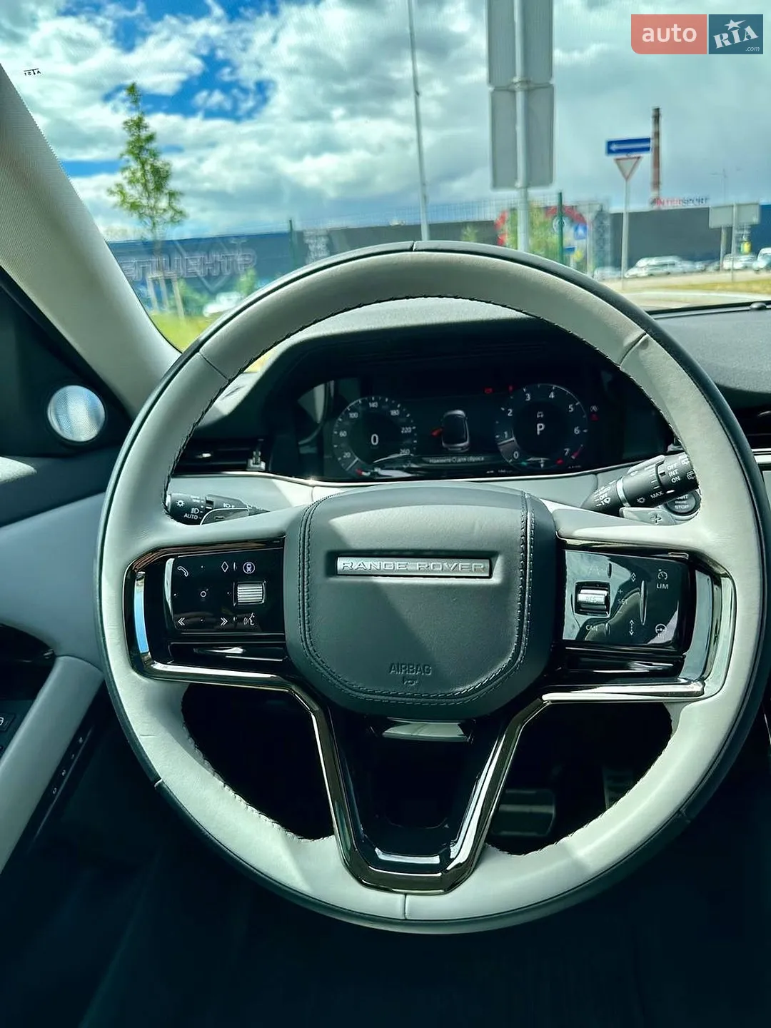 2024 Land Rover Range Rover Evoque - мініатюра 17