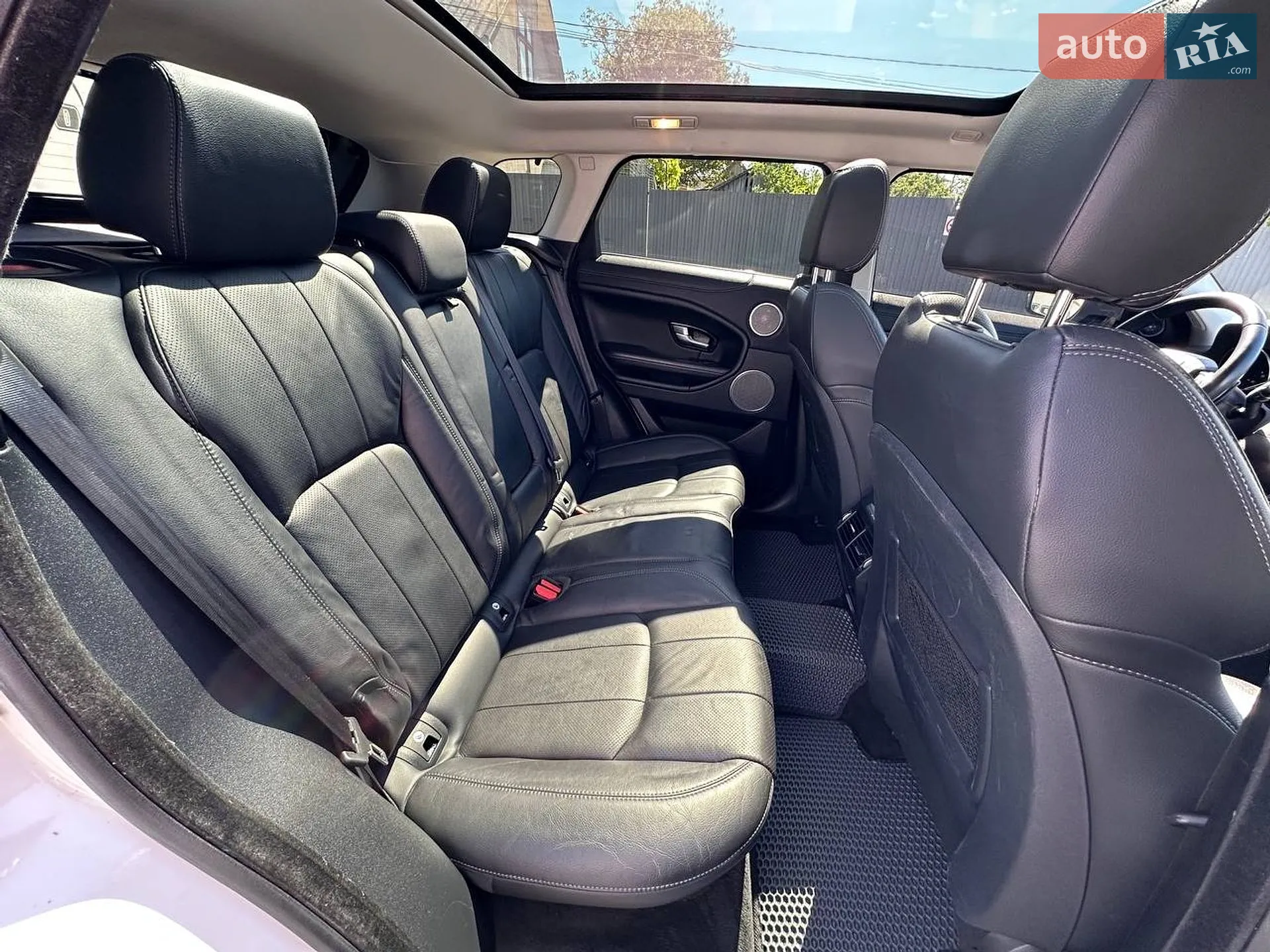 2019 Land Rover Range Rover Evoque - мініатюра 21