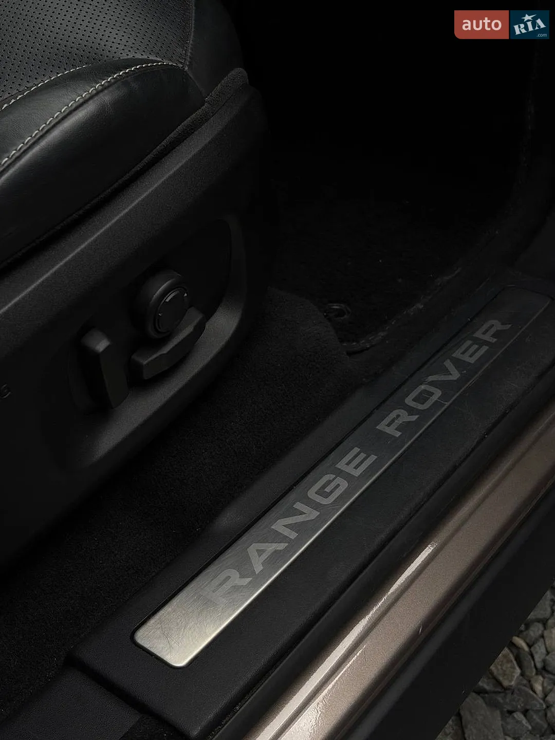 2016 Land Rover Range Rover Evoque - мініатюра 28