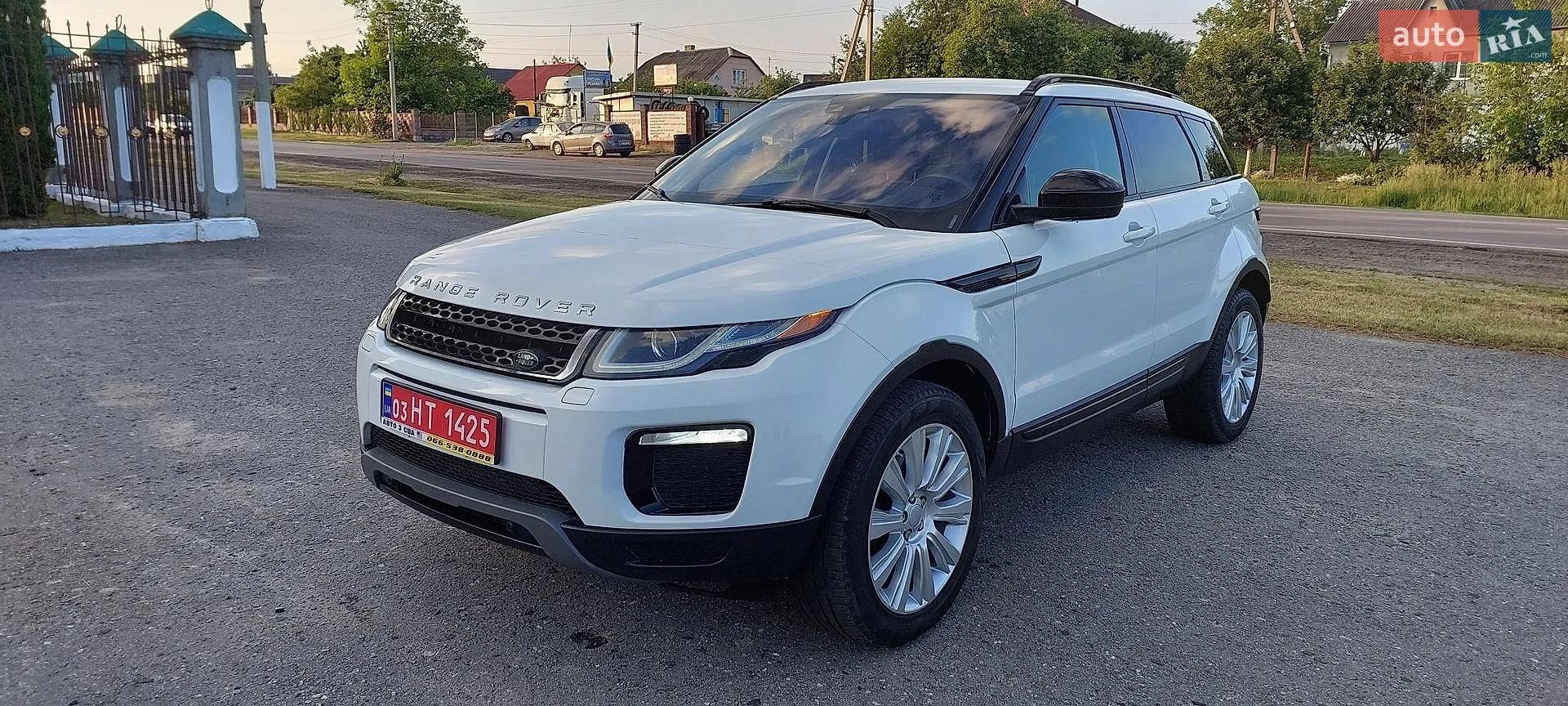 2016 Land Rover Range Rover Evoque - мініатюра 2