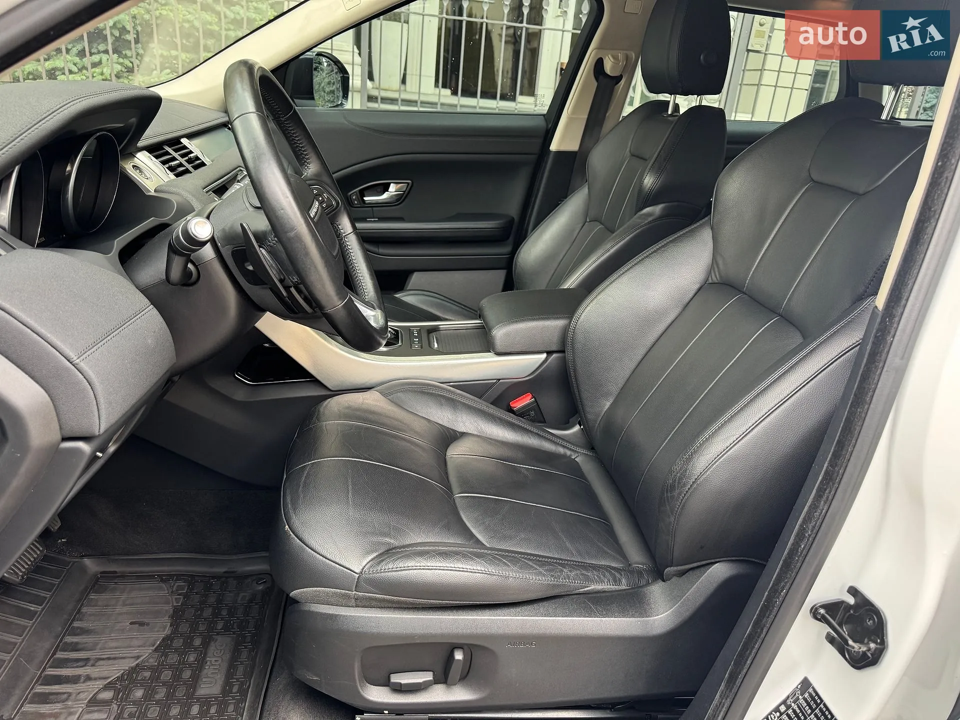 2015 Land Rover Range Rover Evoque - мініатюра 19