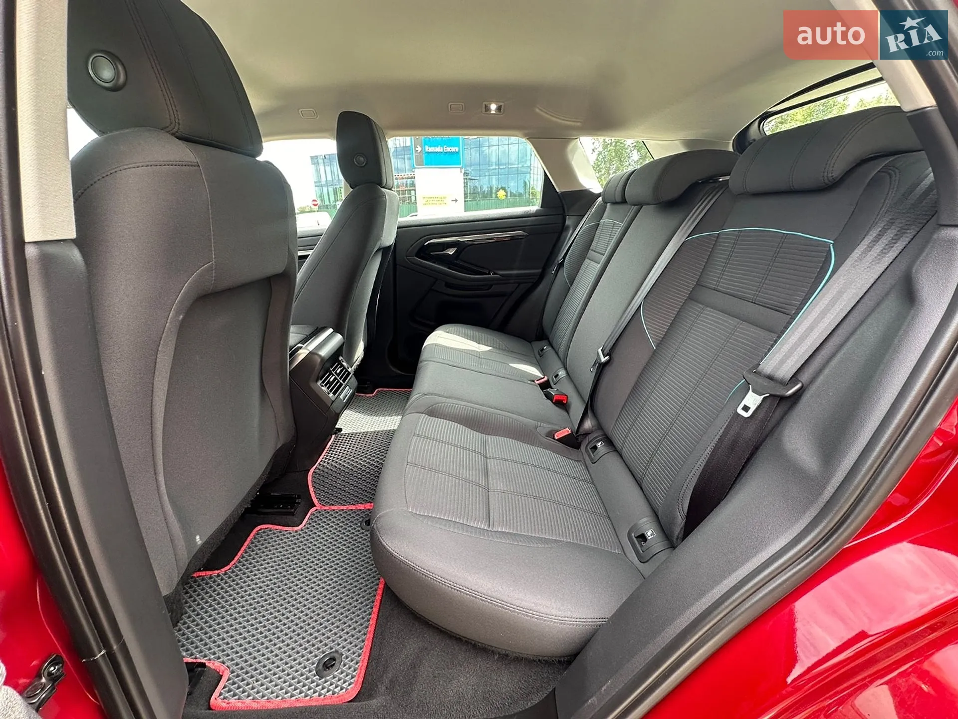 2019 Land Rover Range Rover Evoque - мініатюра 21