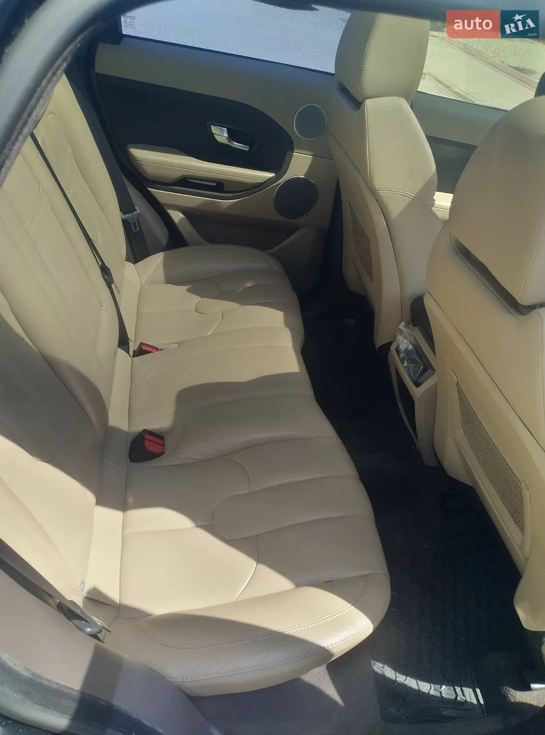 2012 Land Rover Range Rover Evoque - мініатюра 18