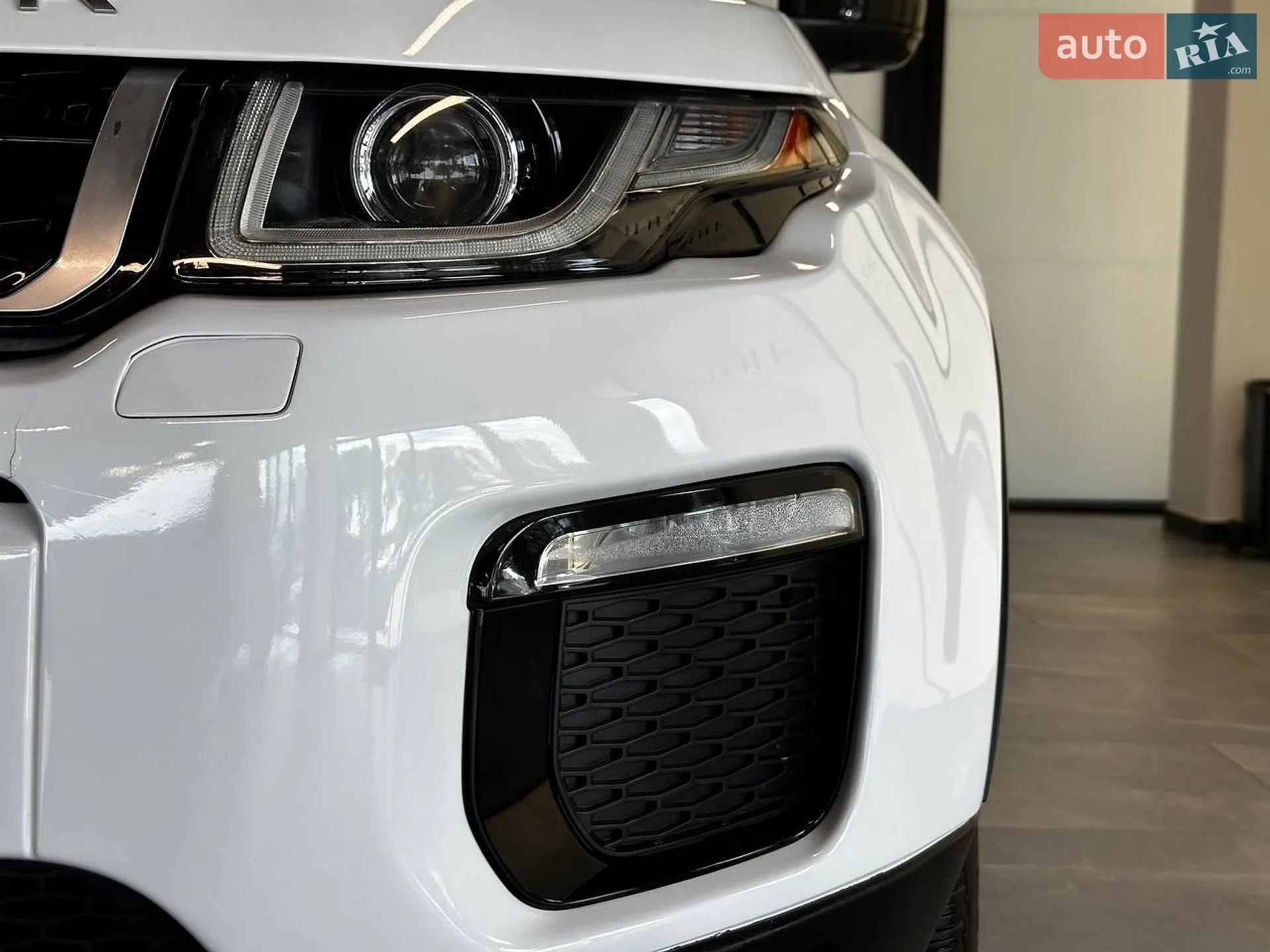 2016 Land Rover Range Rover Evoque - мініатюра 28