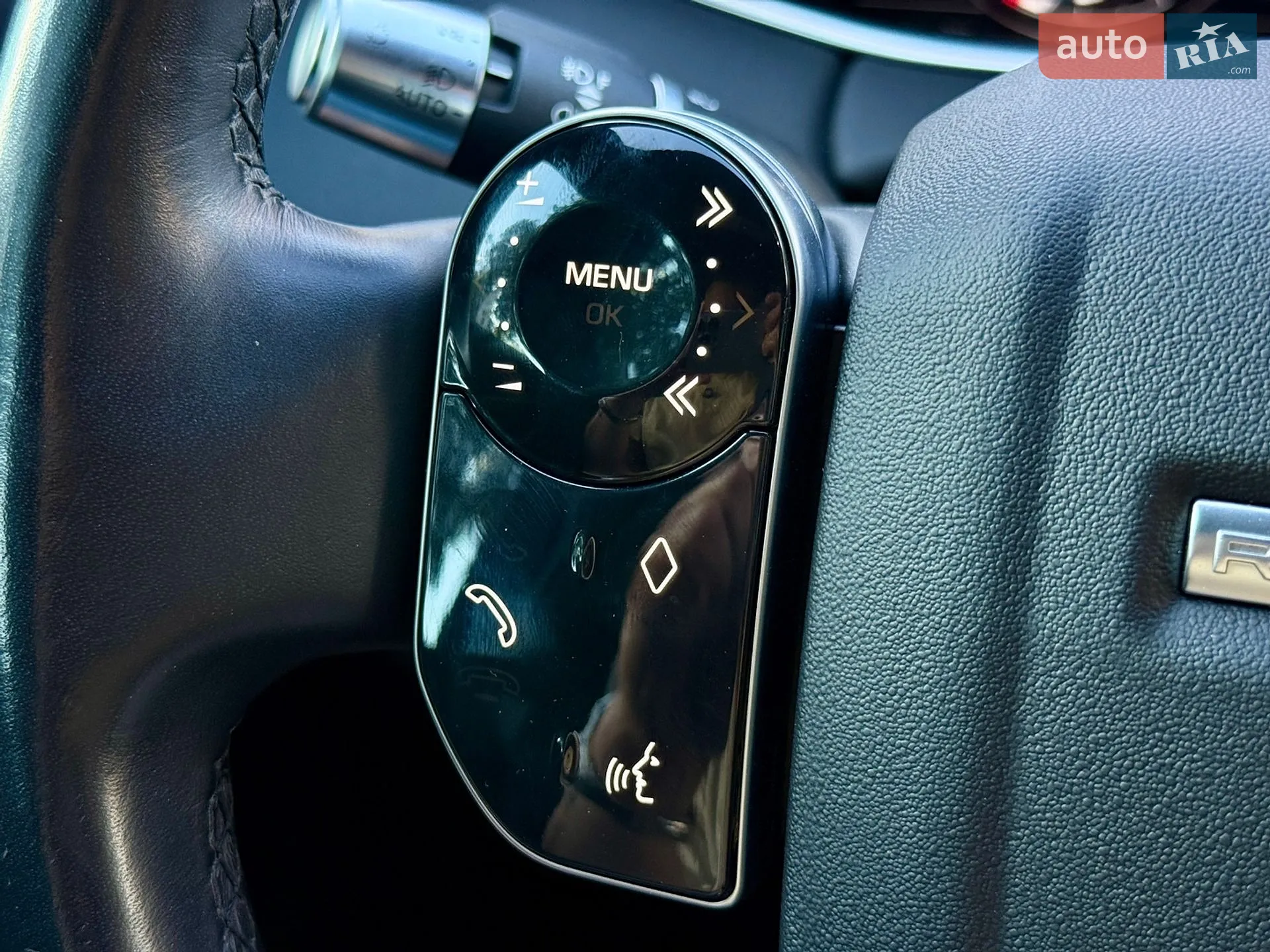 2019 Land Rover Range Rover Evoque - мініатюра 71