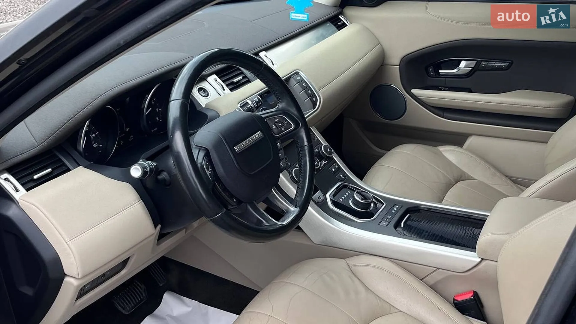 2017 Land Rover Range Rover Evoque - мініатюра 28