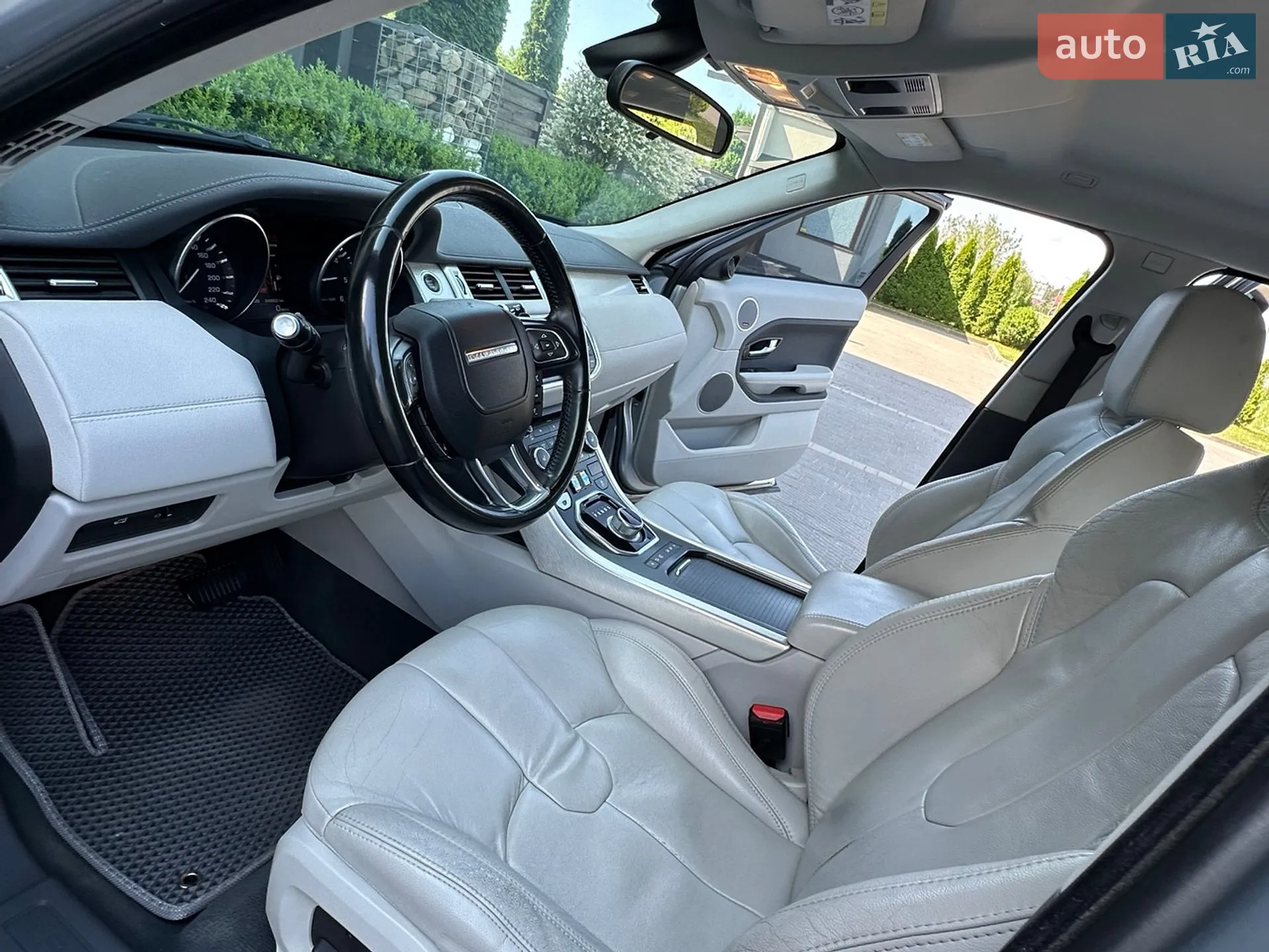 2012 Land Rover Range Rover Evoque - мініатюра 39