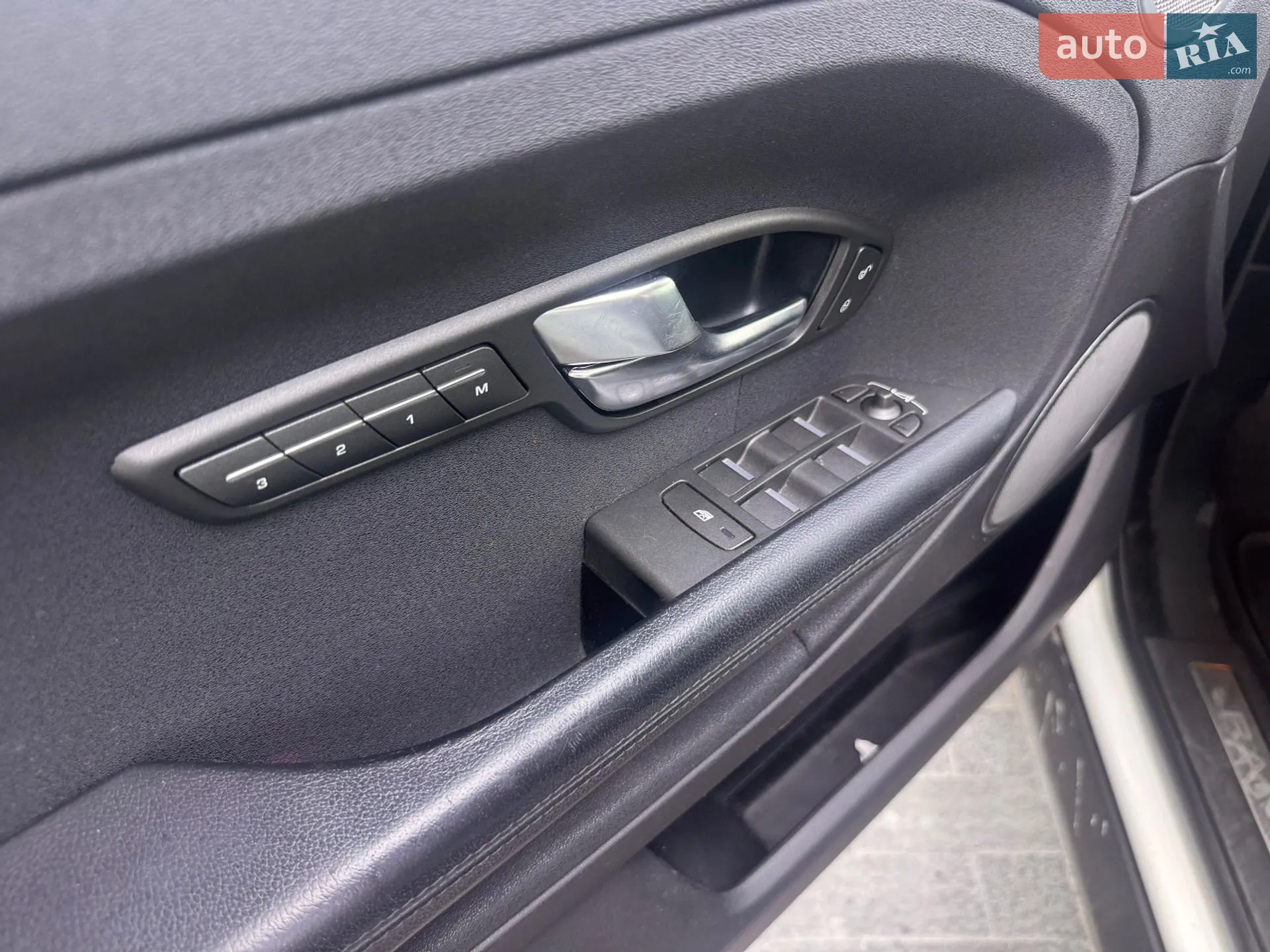 2013 Land Rover Range Rover Evoque - мініатюра 13