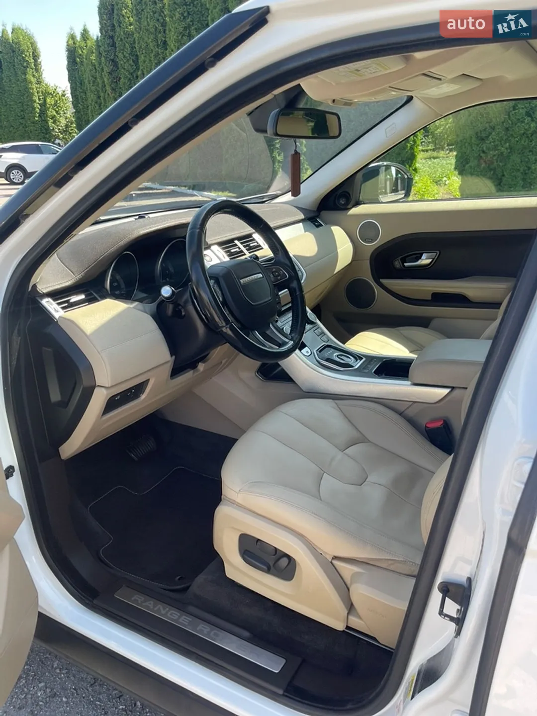 2014 Land Rover Range Rover Evoque - мініатюра 18