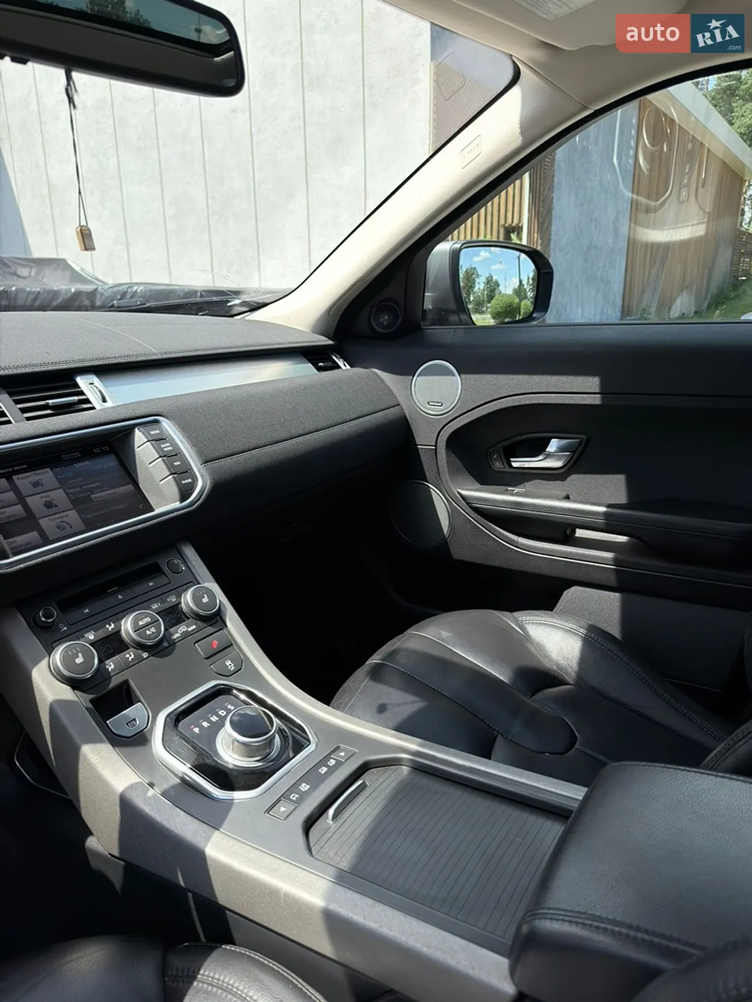 2012 Land Rover Range Rover Evoque - мініатюра 23