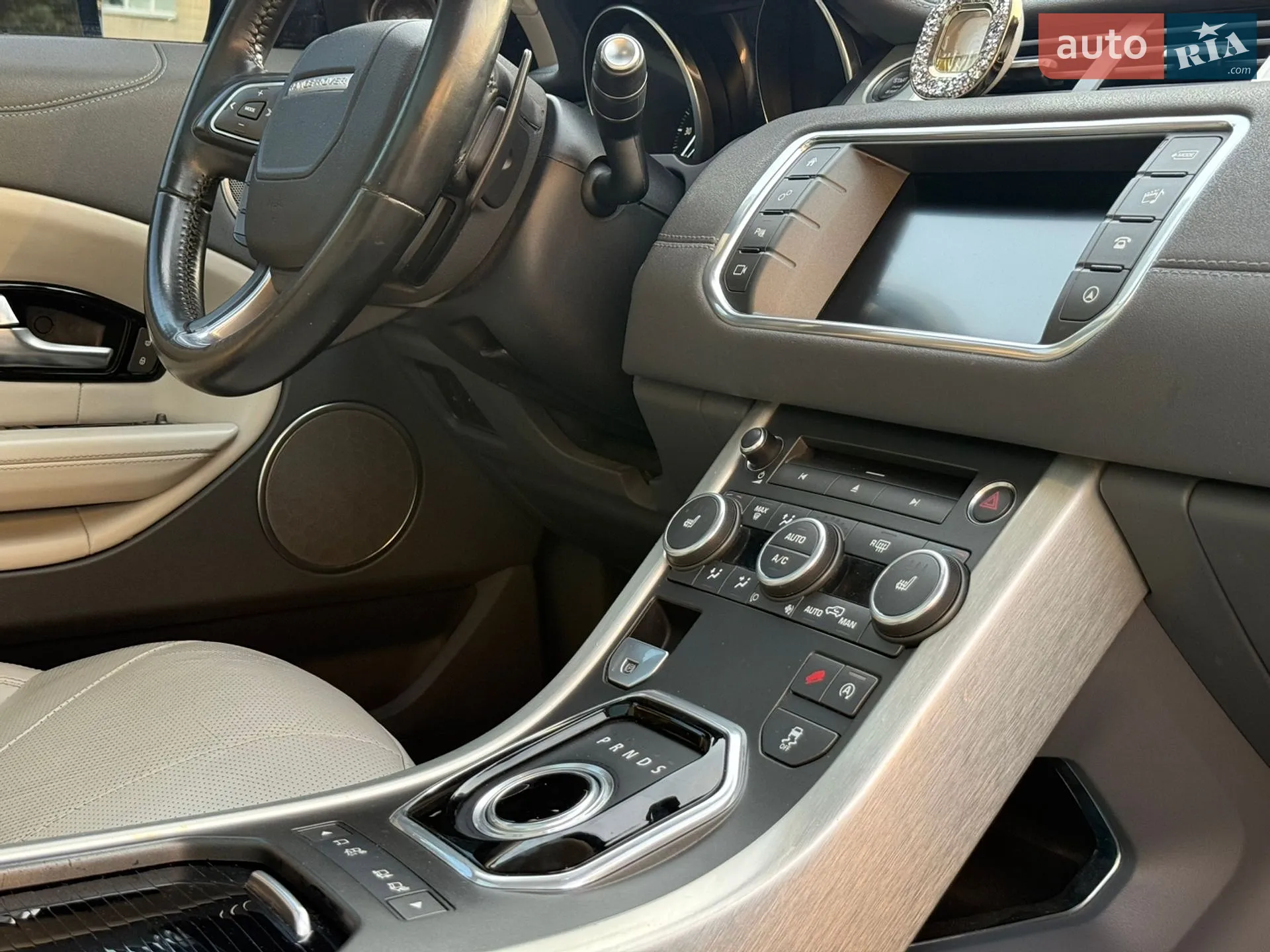 2015 Land Rover Range Rover Evoque - мініатюра 28