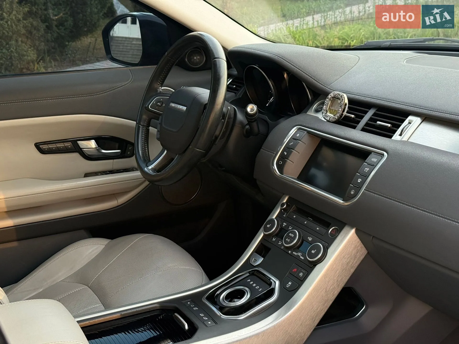 2015 Land Rover Range Rover Evoque - мініатюра 31