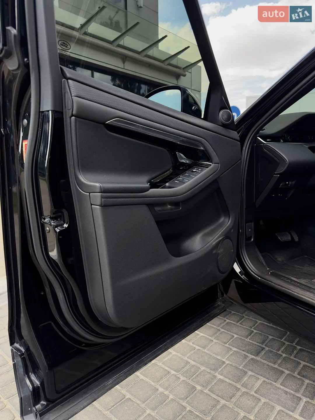 2020 Land Rover Range Rover Evoque - мініатюра 21