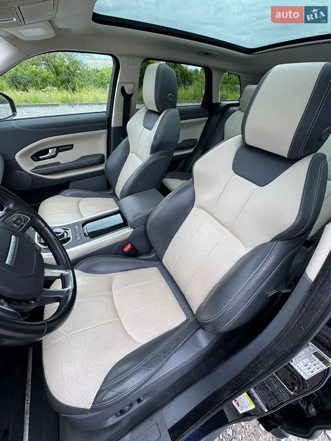 2017 Land Rover Range Rover Evoque - мініатюра 23