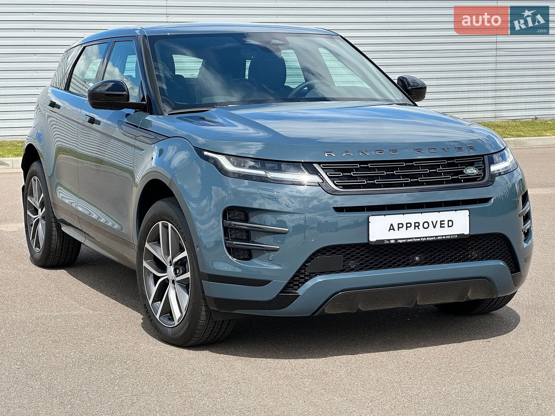 2025 Land Rover Range Rover Evoque - фото 1