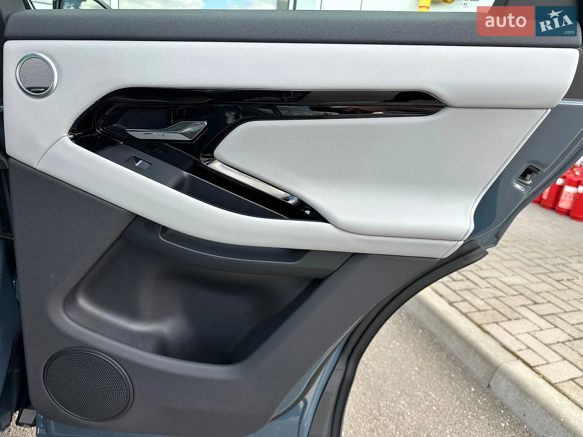 2025 Land Rover Range Rover Evoque - мініатюра 27