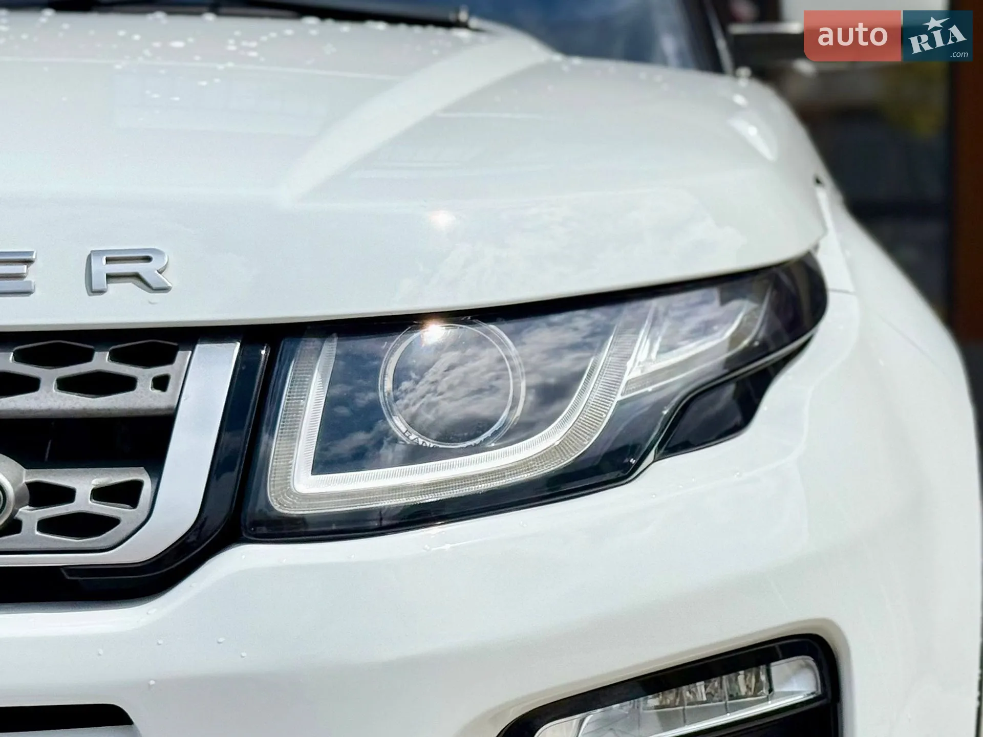 2015 Land Rover Range Rover Evoque - мініатюра 25