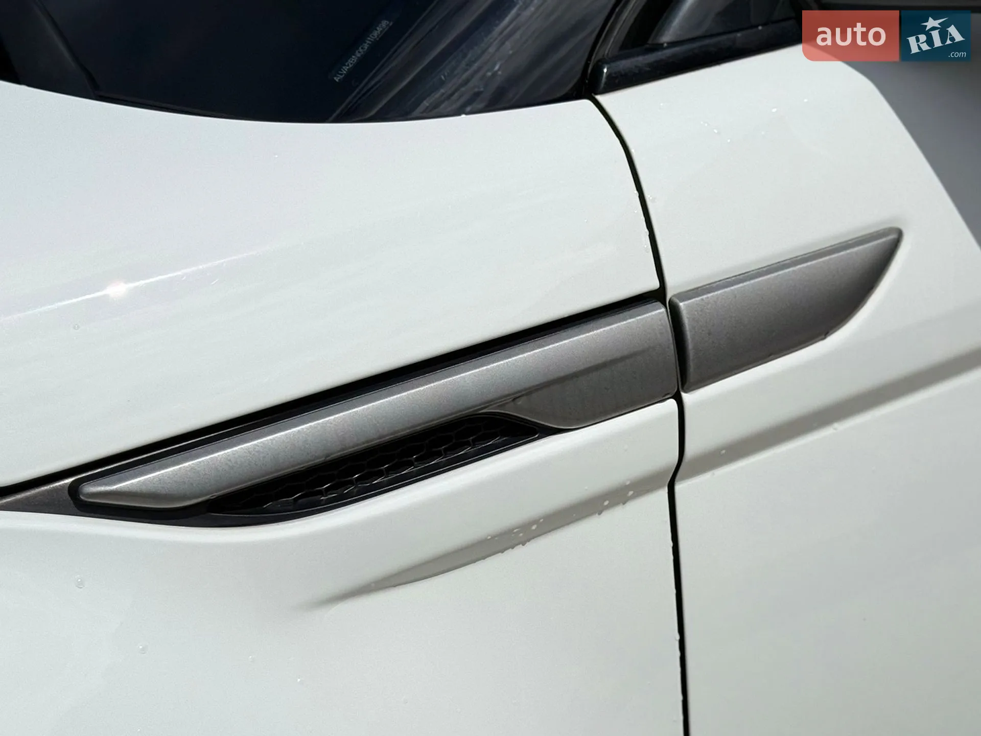 2015 Land Rover Range Rover Evoque - мініатюра 28
