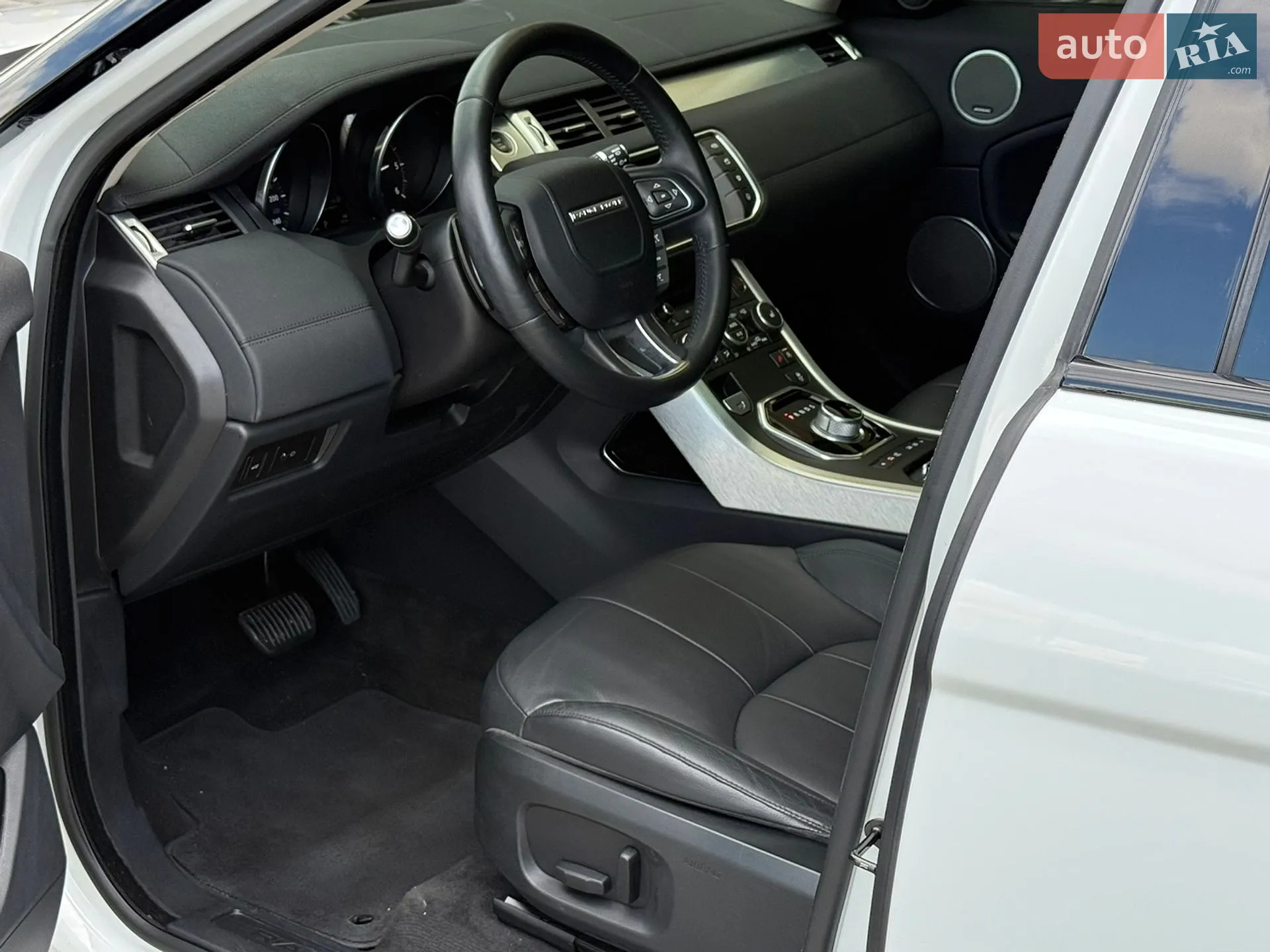 2015 Land Rover Range Rover Evoque - мініатюра 44