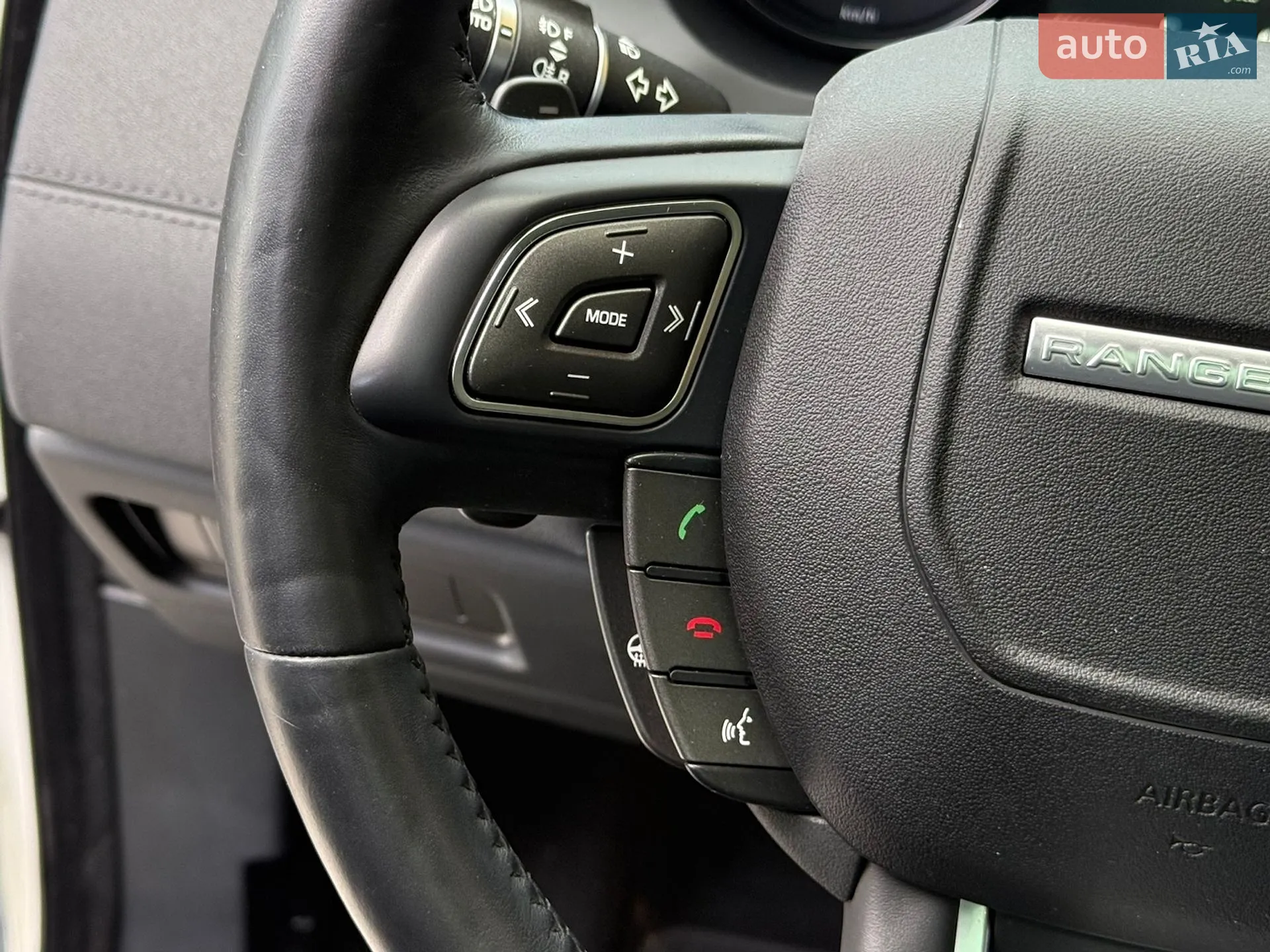 2015 Land Rover Range Rover Evoque - мініатюра 54
