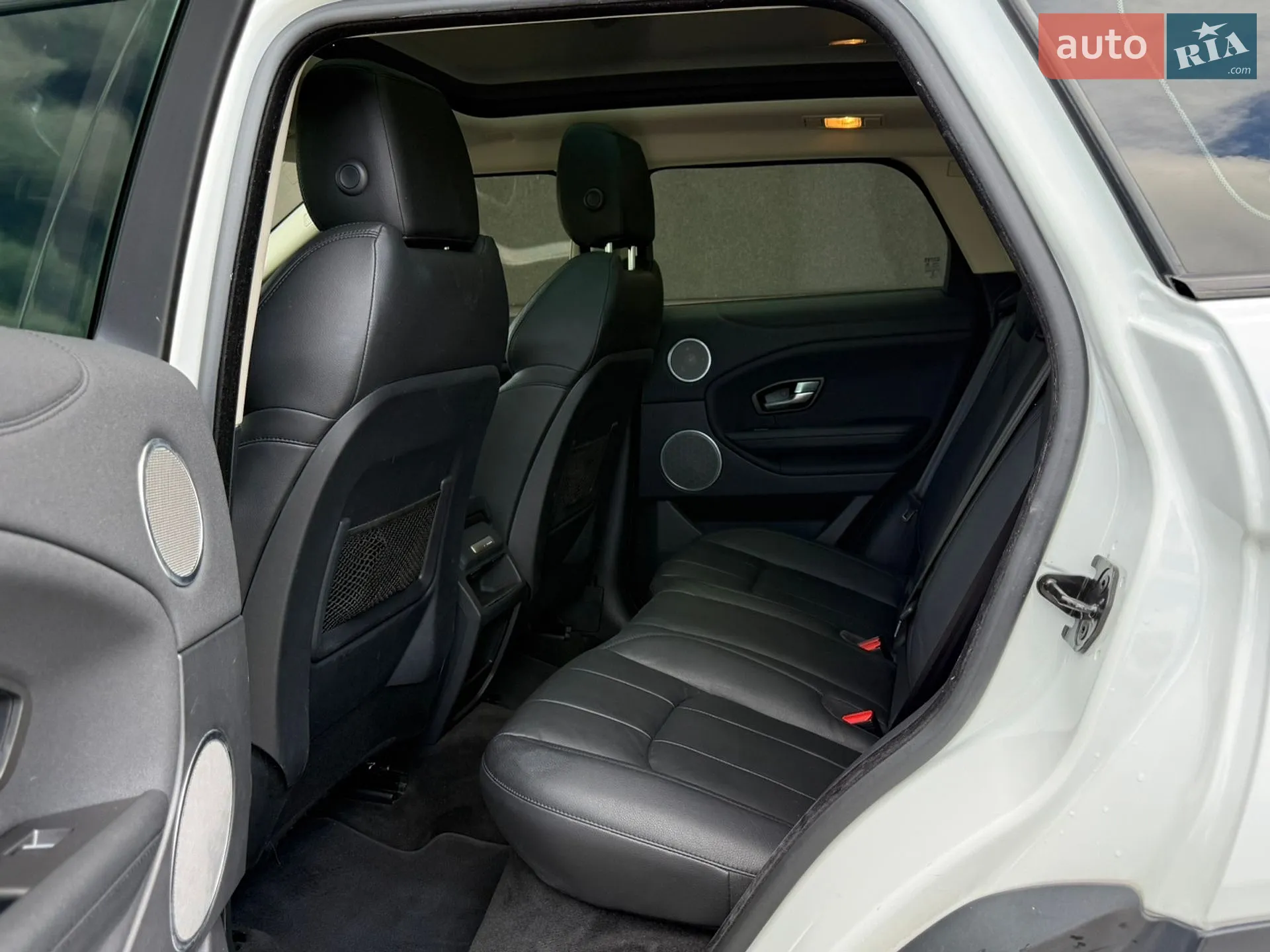 2015 Land Rover Range Rover Evoque - мініатюра 56