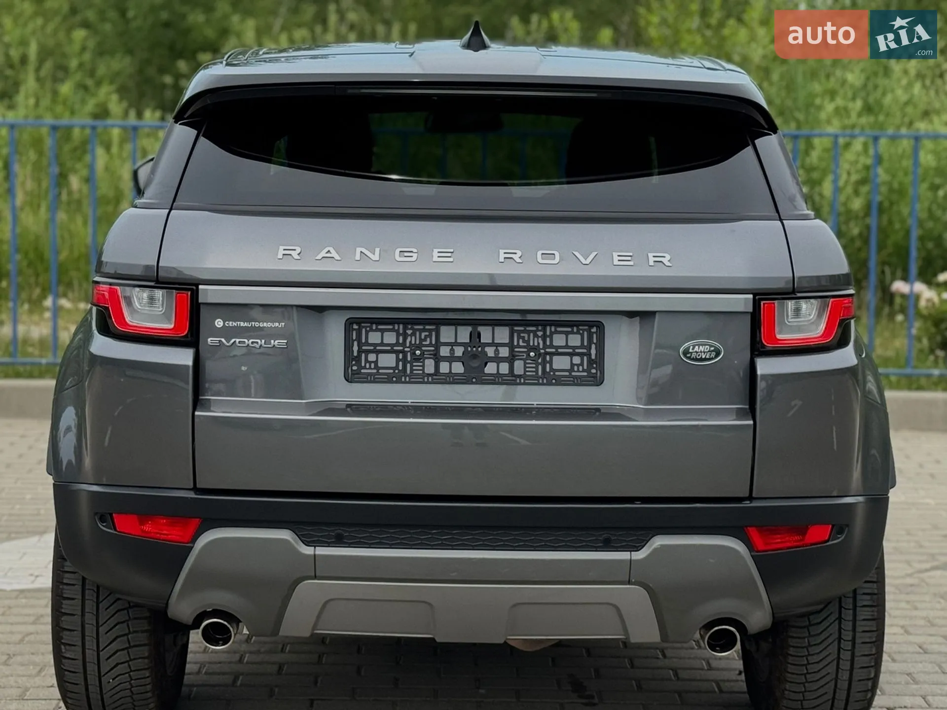 2019 Land Rover Range Rover Evoque - мініатюра 27