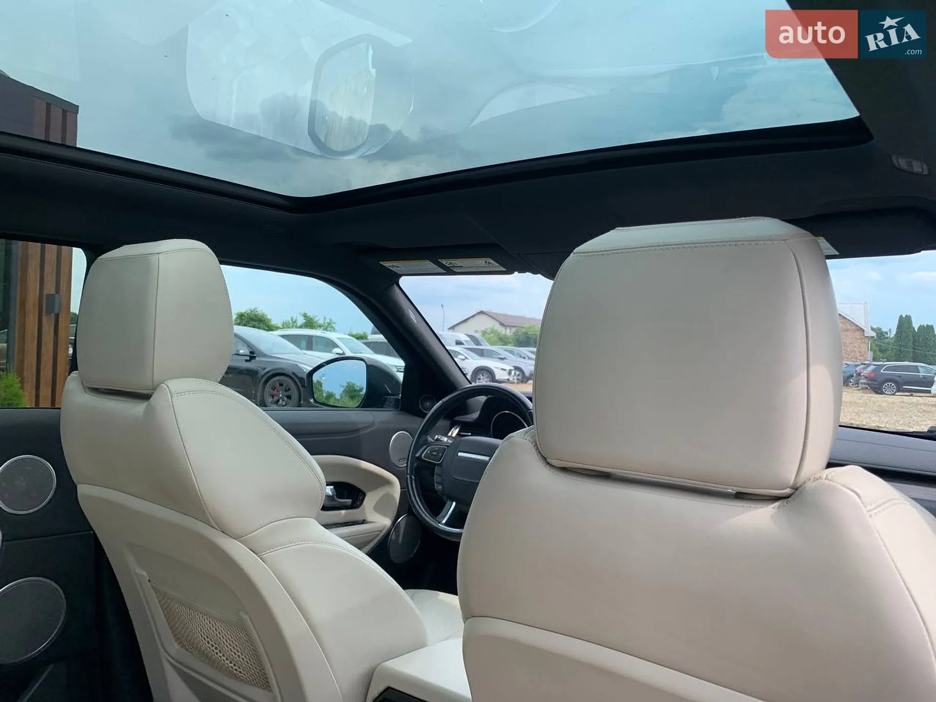 2016 Land Rover Range Rover Evoque - мініатюра 26