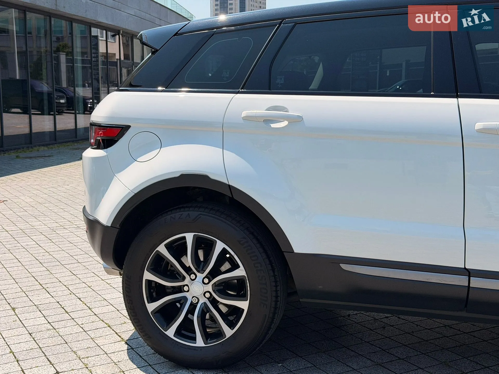 2015 Land Rover Range Rover Evoque - мініатюра 10