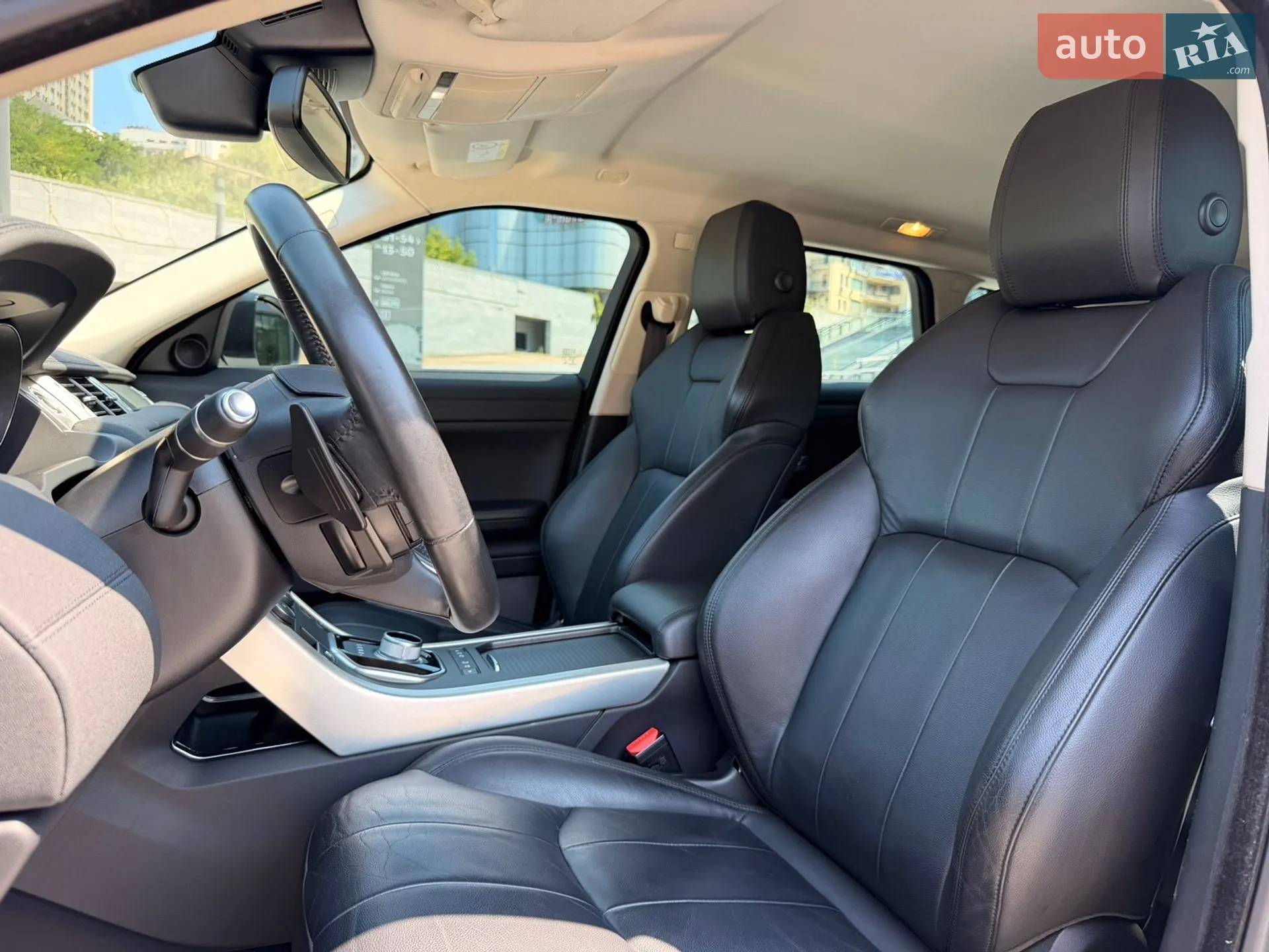 2015 Land Rover Range Rover Evoque - мініатюра 16