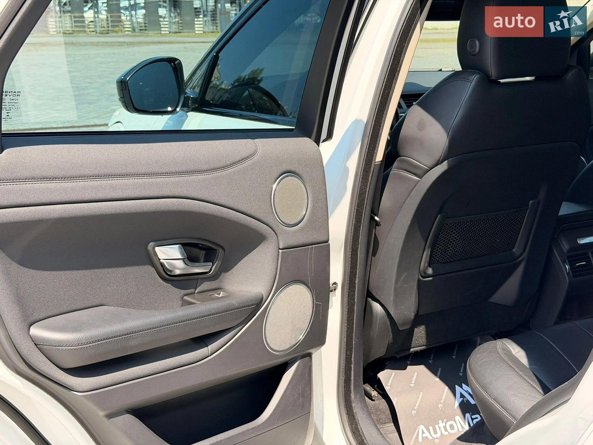 2015 Land Rover Range Rover Evoque - мініатюра 22