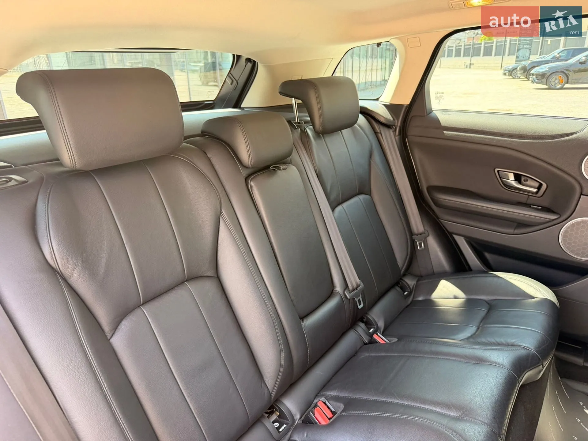 2015 Land Rover Range Rover Evoque - мініатюра 27