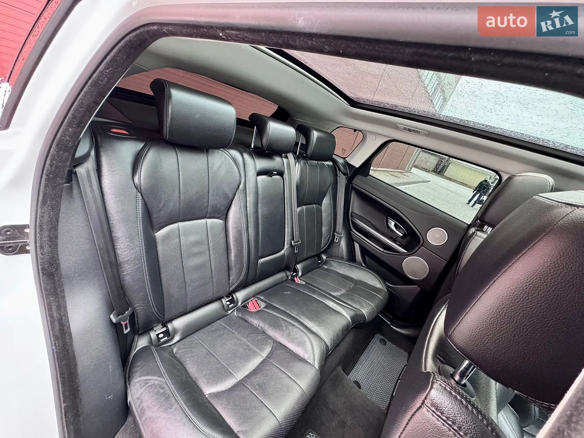 2016 Land Rover Range Rover Evoque - мініатюра 28