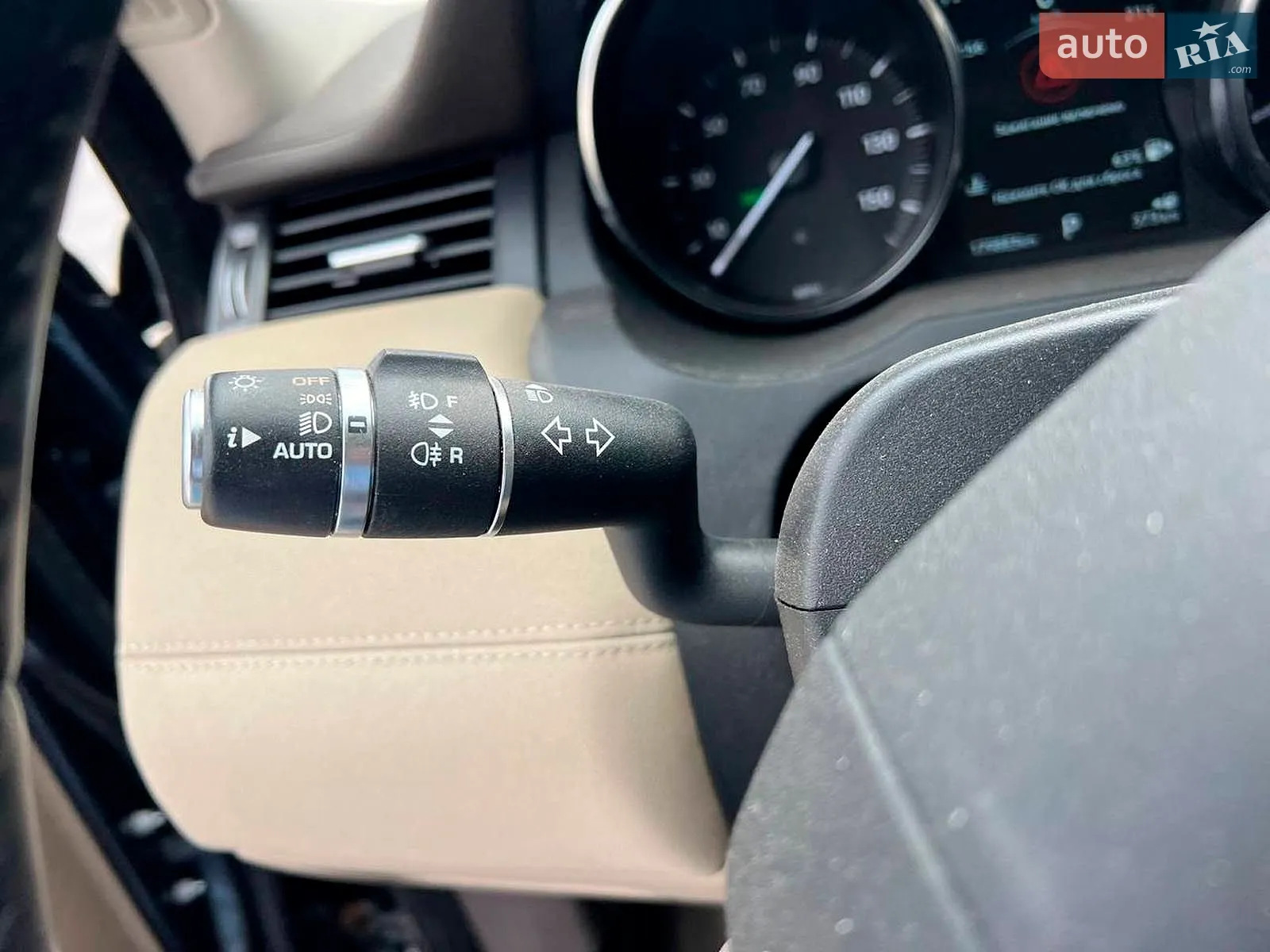 2018 Land Rover Range Rover Evoque - мініатюра 28