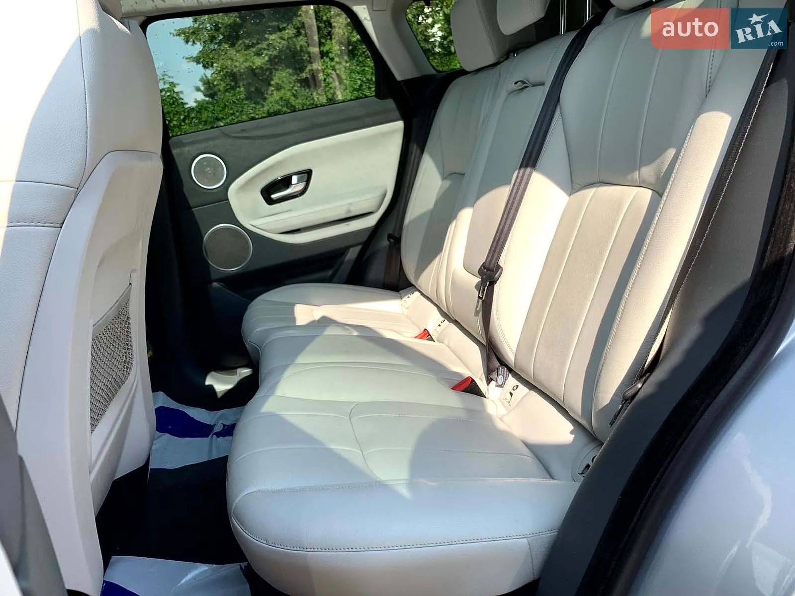 2015 Land Rover Range Rover Evoque - мініатюра 27