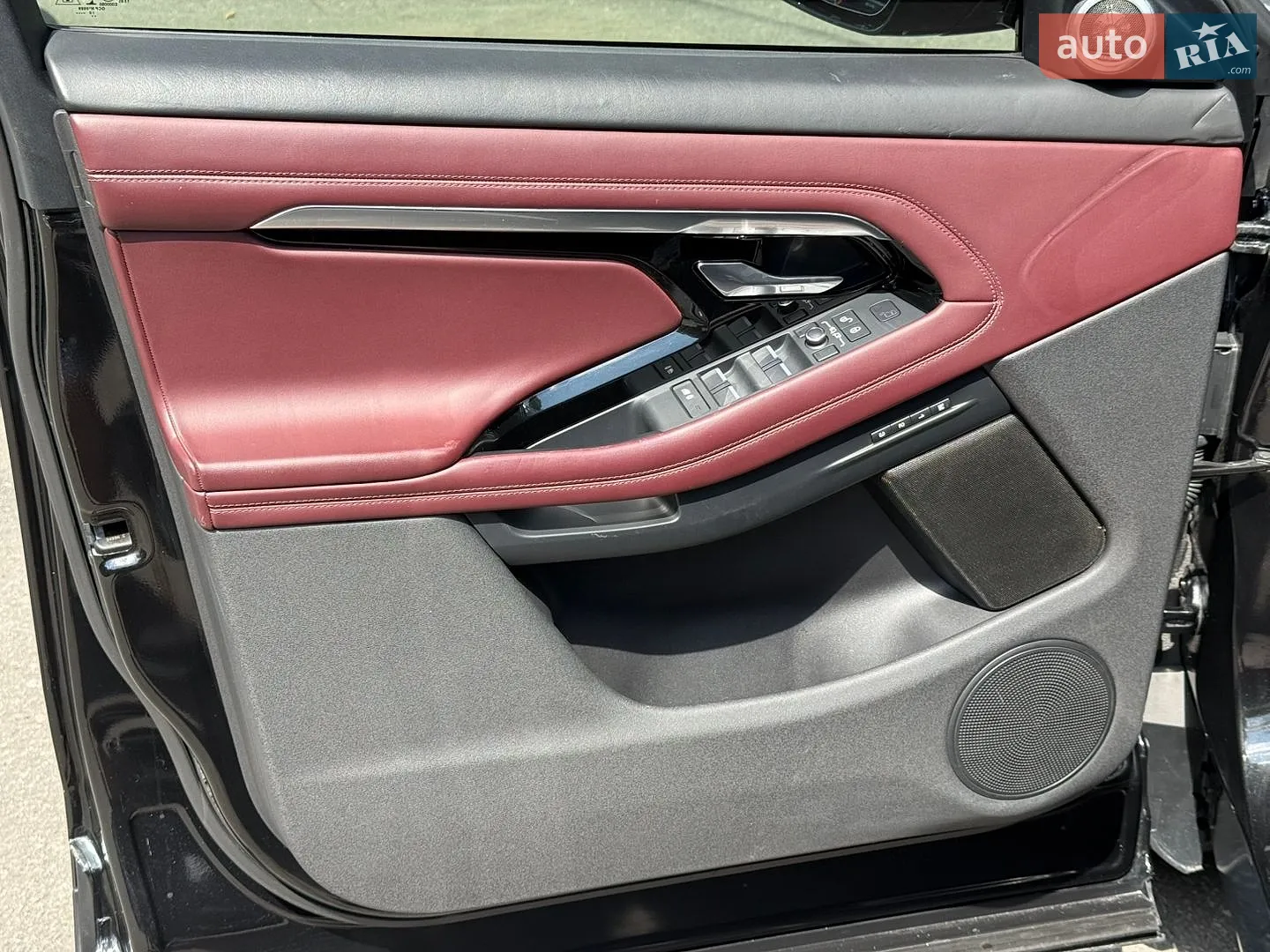 2019 Land Rover Range Rover Evoque - мініатюра 17