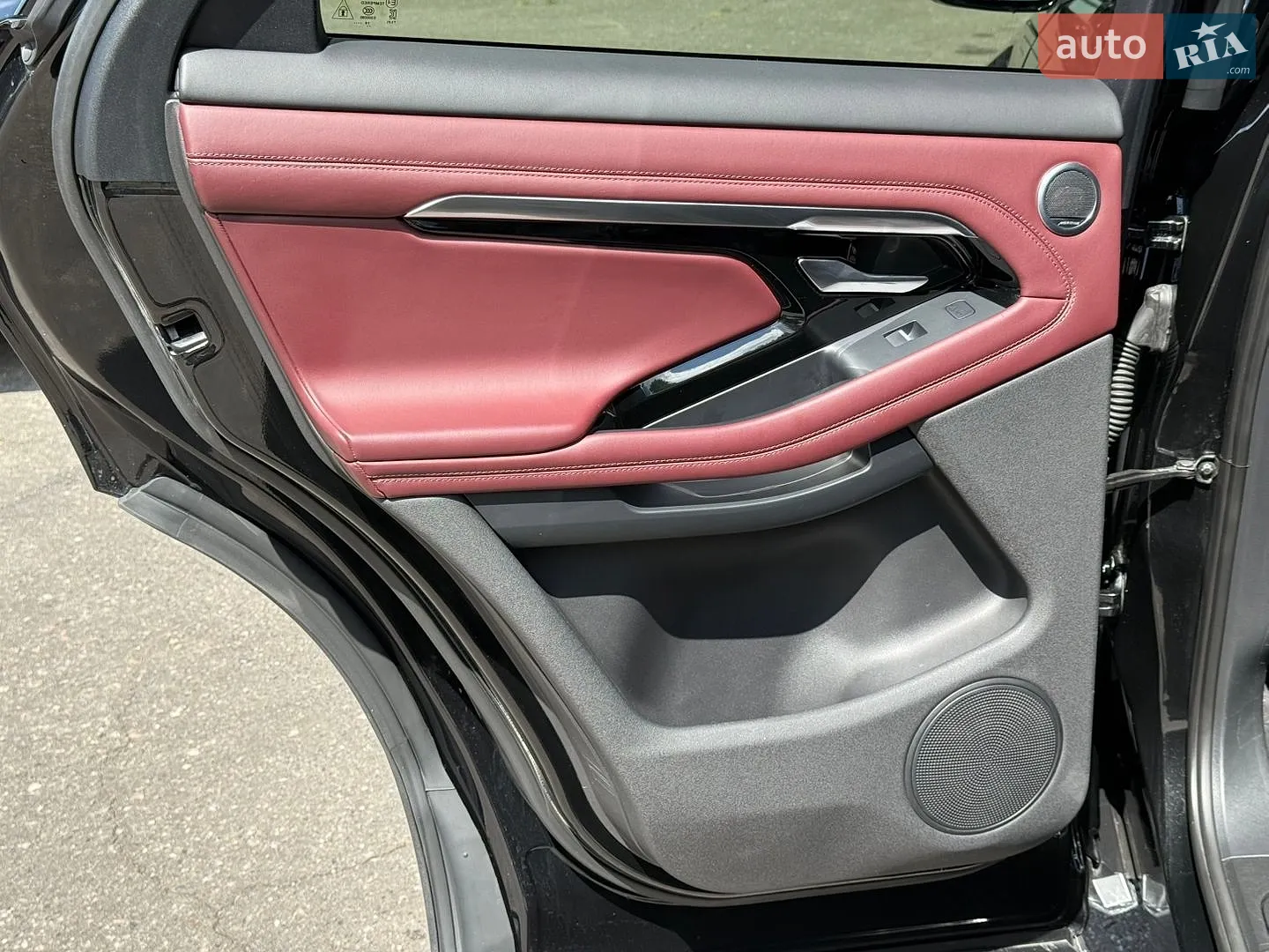 2019 Land Rover Range Rover Evoque - мініатюра 18