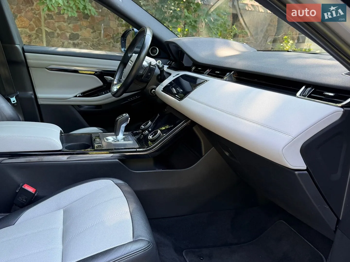 2019 Land Rover Range Rover Evoque - мініатюра 29