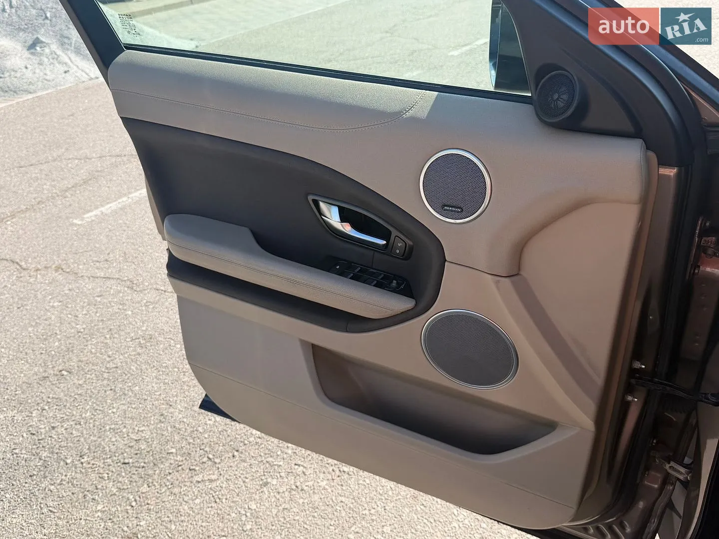 2018 Land Rover Range Rover Evoque - мініатюра 25