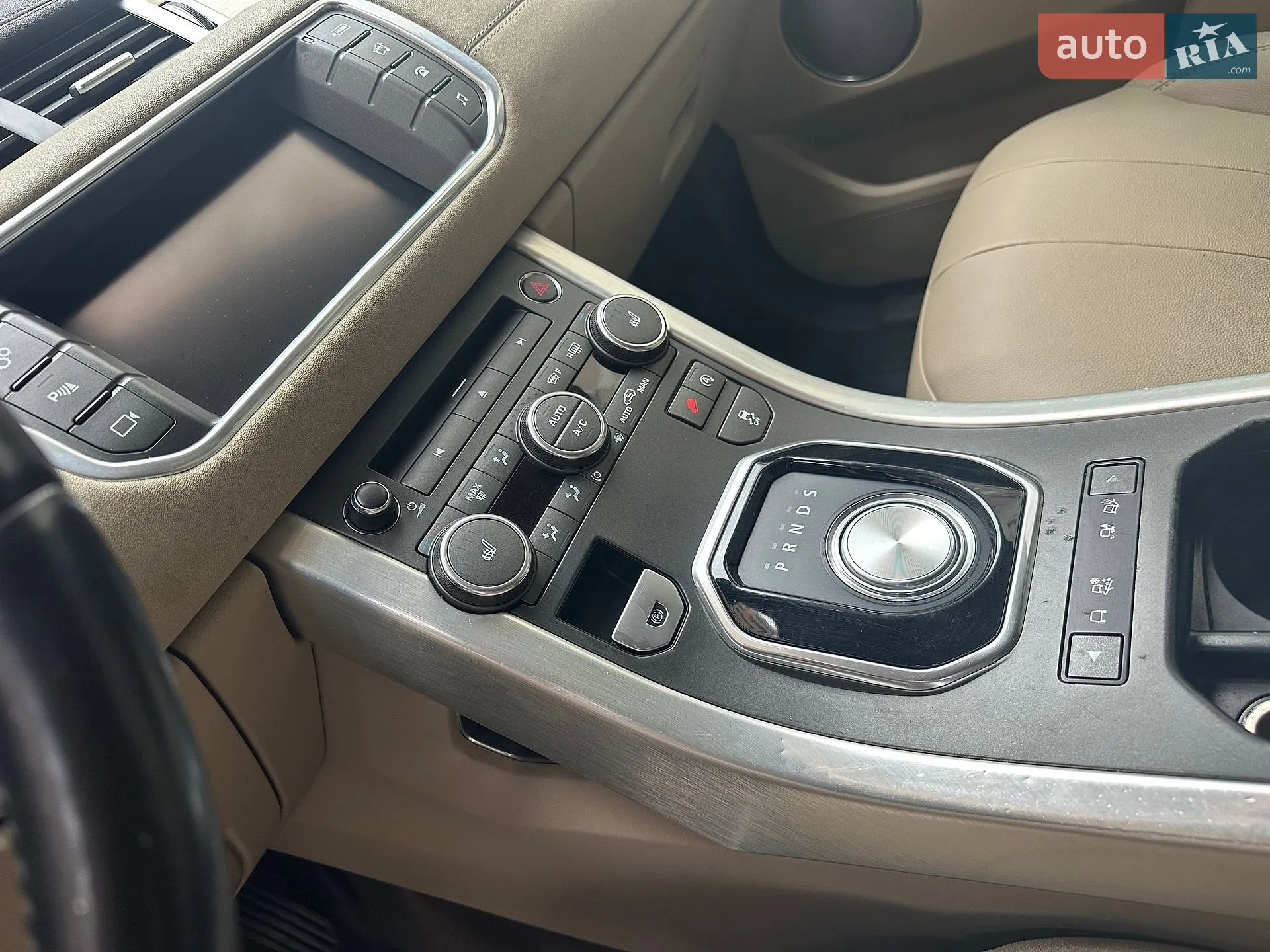 2015 Land Rover Range Rover Evoque - мініатюра 25