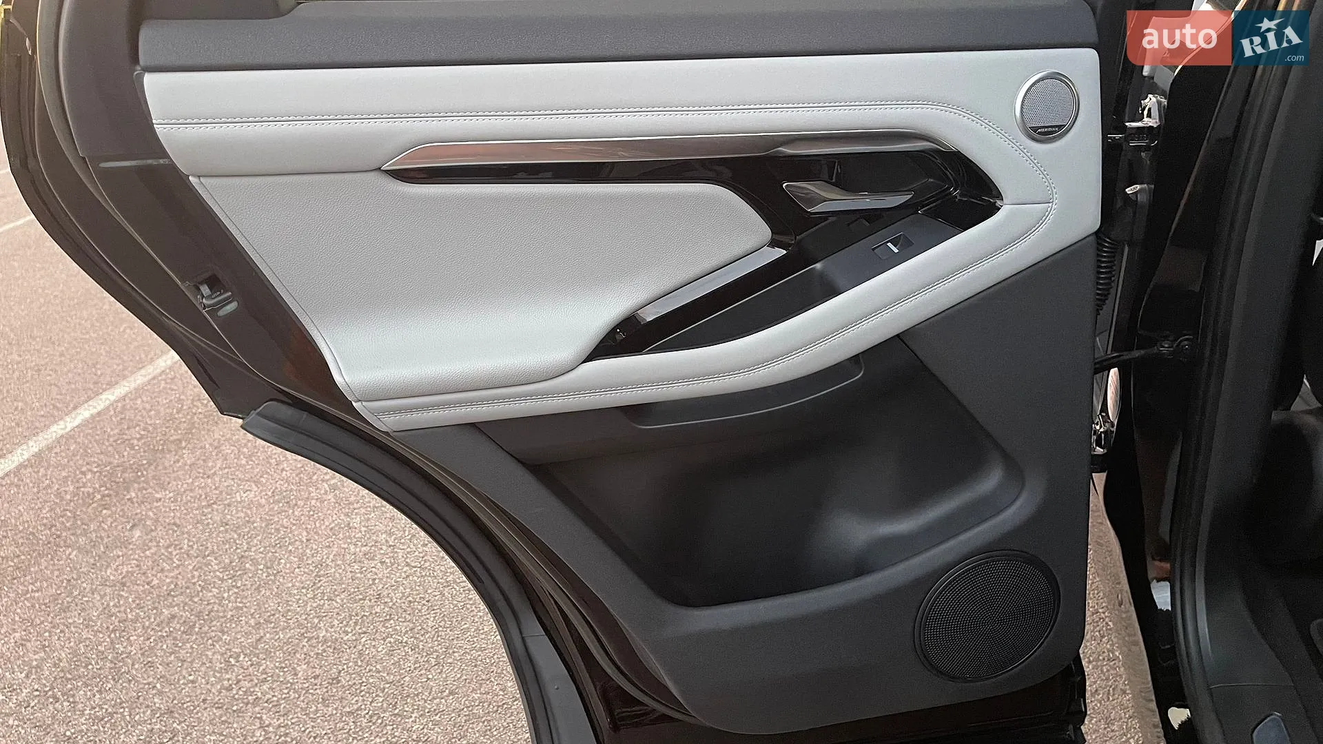 2023 Land Rover Range Rover Evoque - мініатюра 55