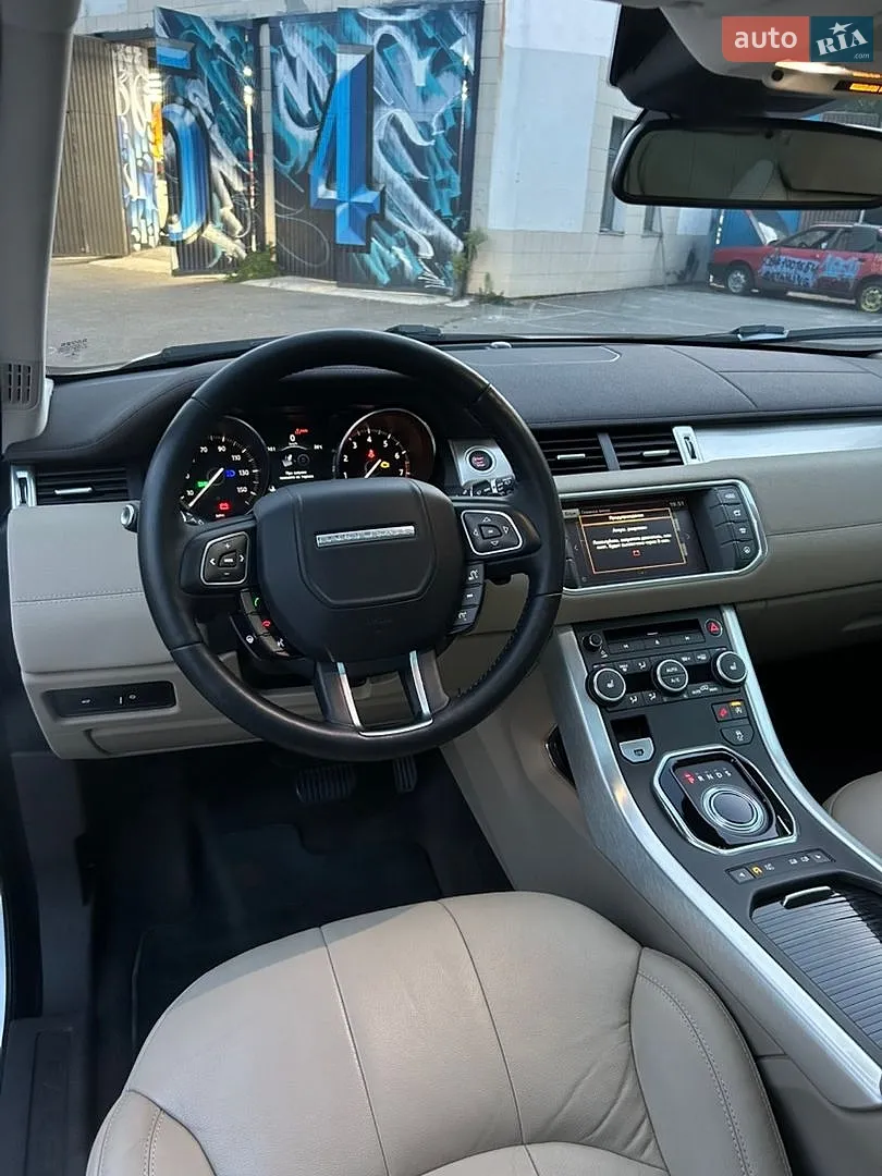 2016 Land Rover Range Rover Evoque - мініатюра 10